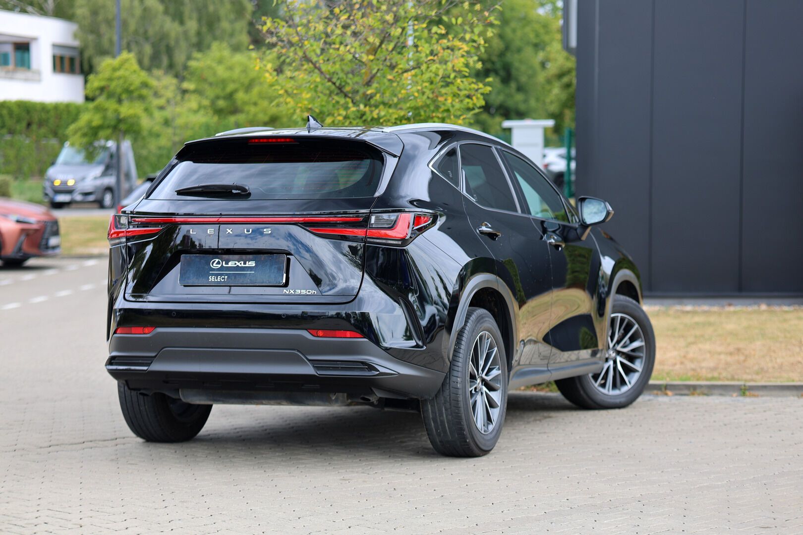 Lexus NX 350h, 350h 2,5 HEV COMFORT PLUS - fotka 4