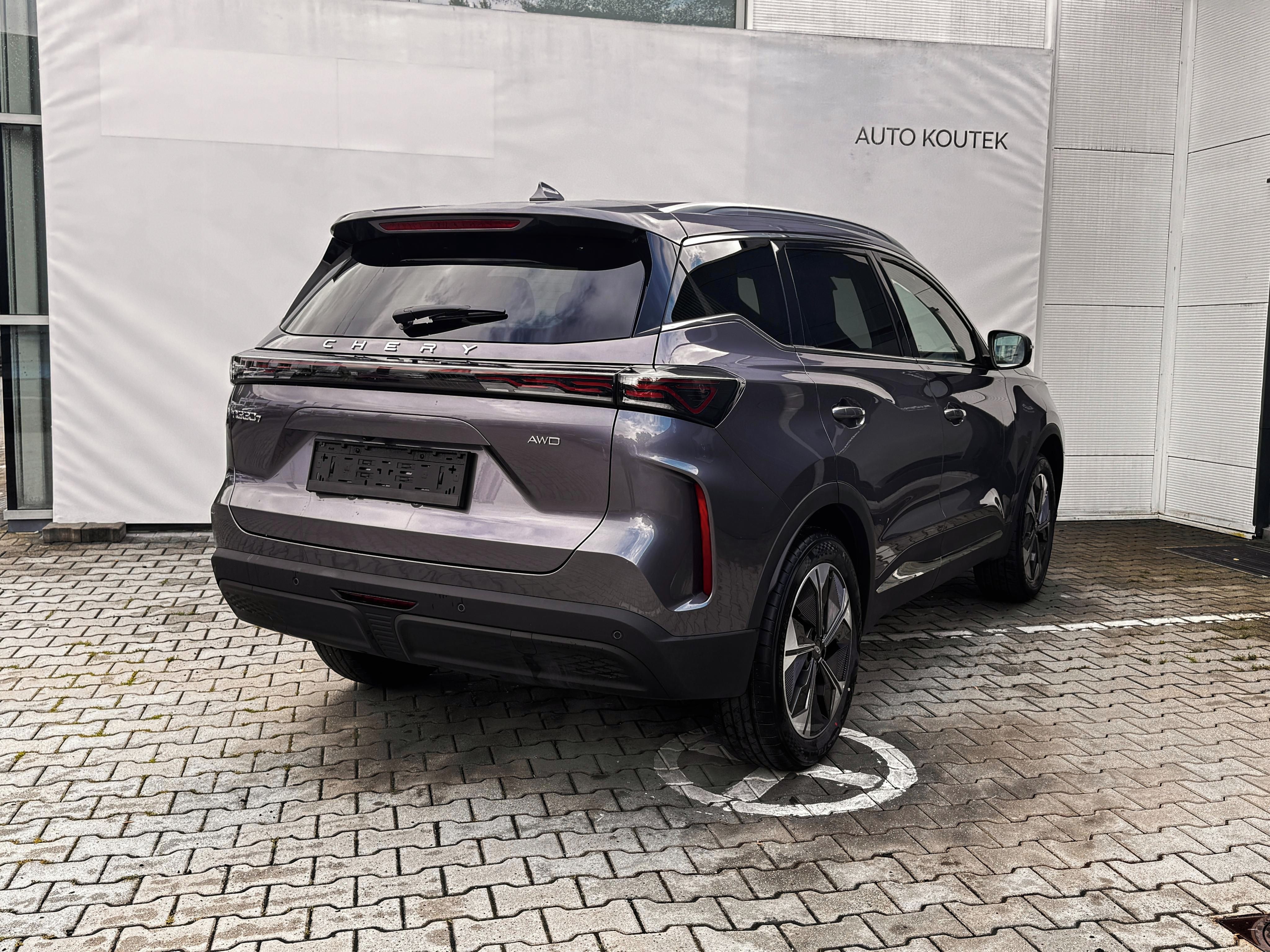 Chery Tiggo 7, Tiggo 7Unique 1,6T-GDI 4x4 - fotka 6