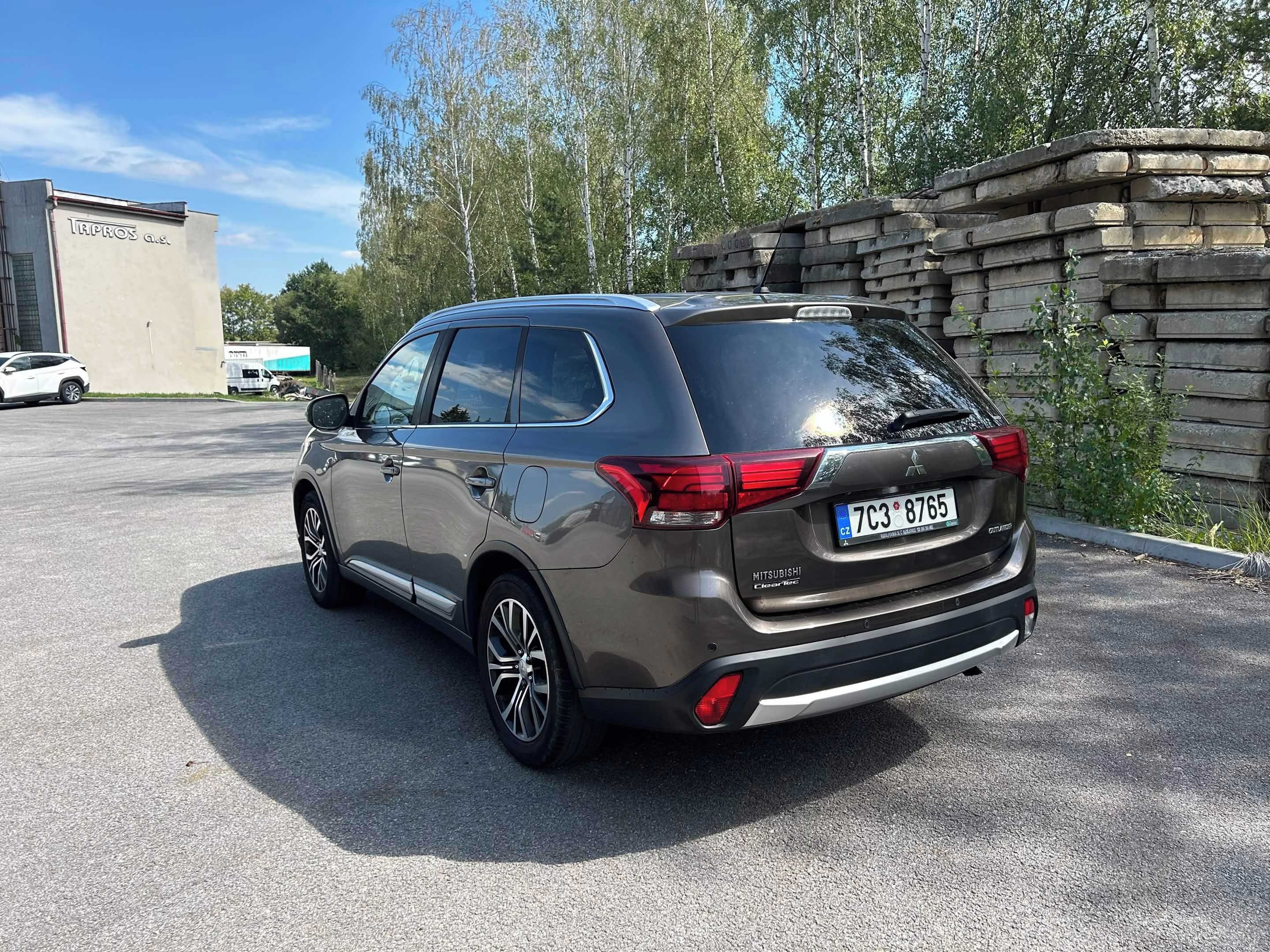 Mitsubishi Outlander, Mitsubishi Outlander, 2.2 DI-D - fotka 6