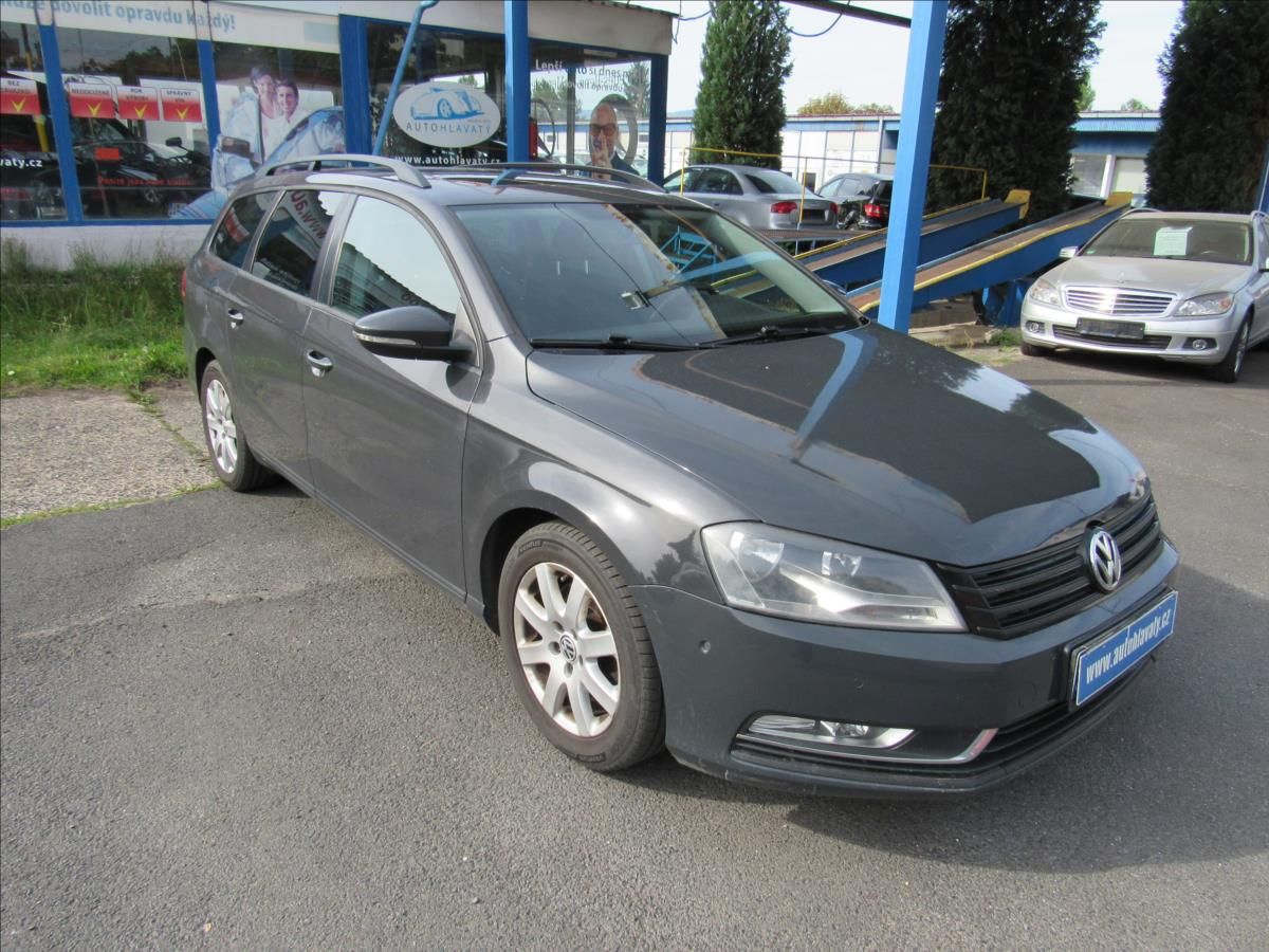 Volkswagen Passat, 1,6 TDi 77kW Variant - fotka 3
