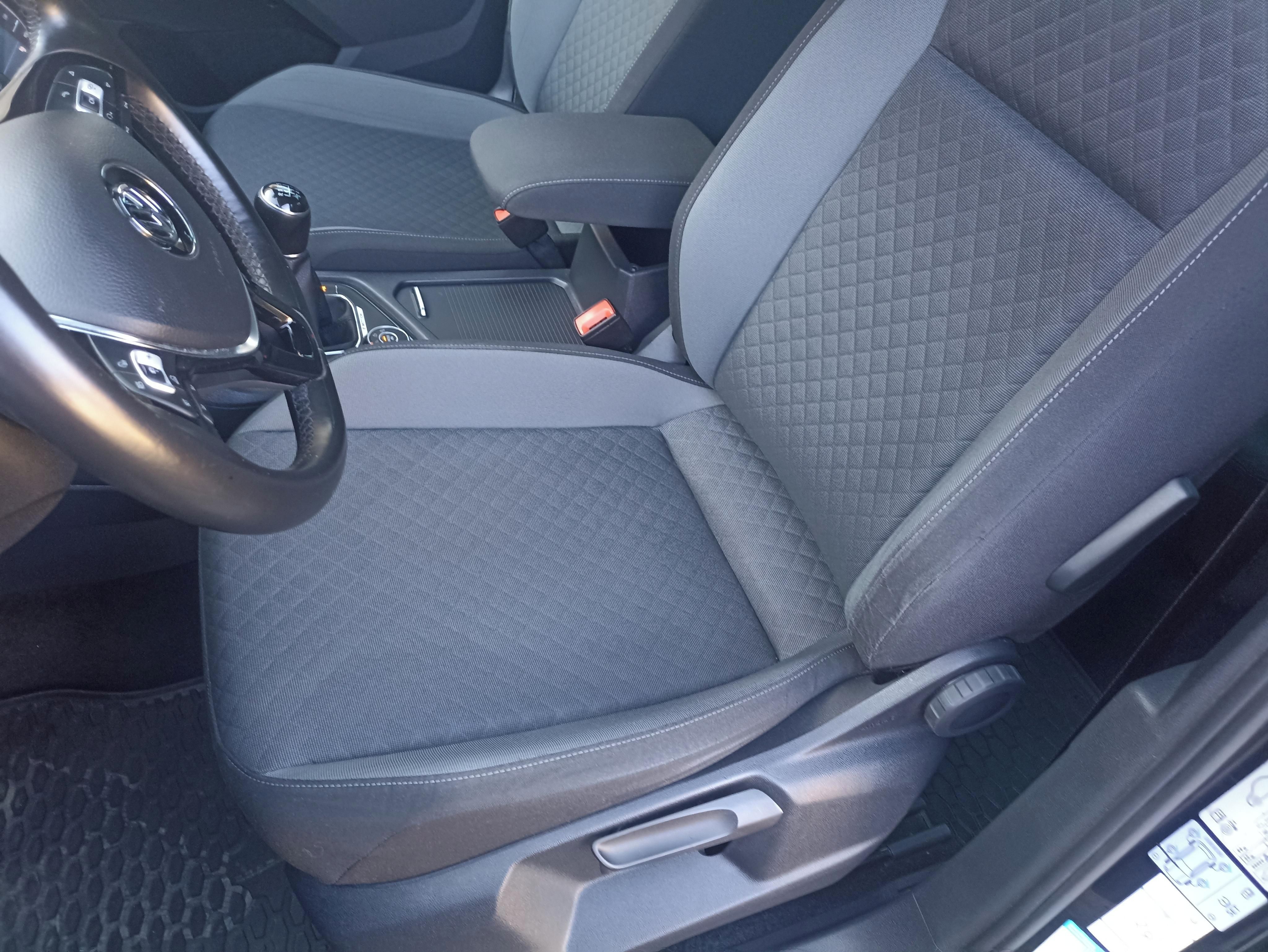Volkswagen Tiguan, 2.0tdi 4x4 - fotka 6