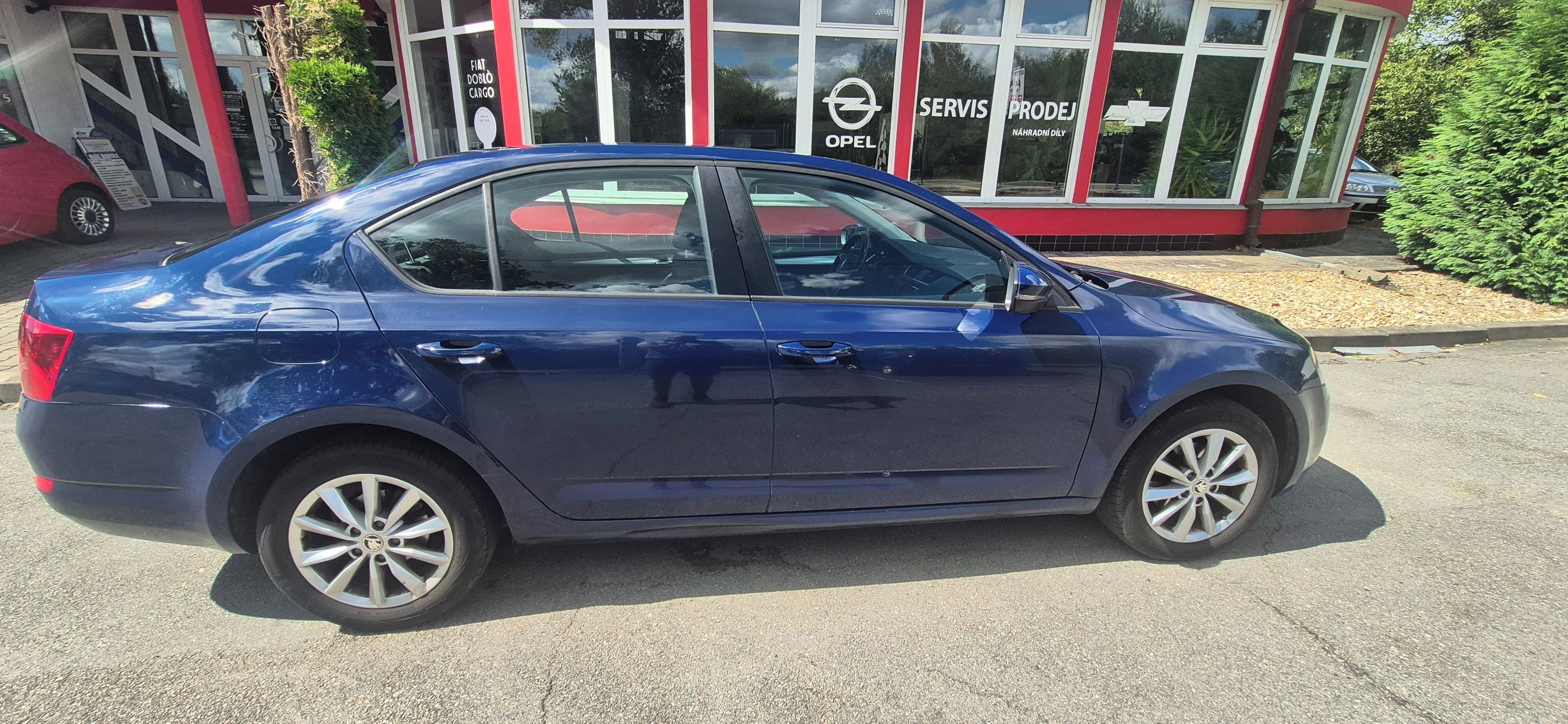 Škoda Octavia, 1,2, TSI, 77 kw,  rok 2015, - fotka 3