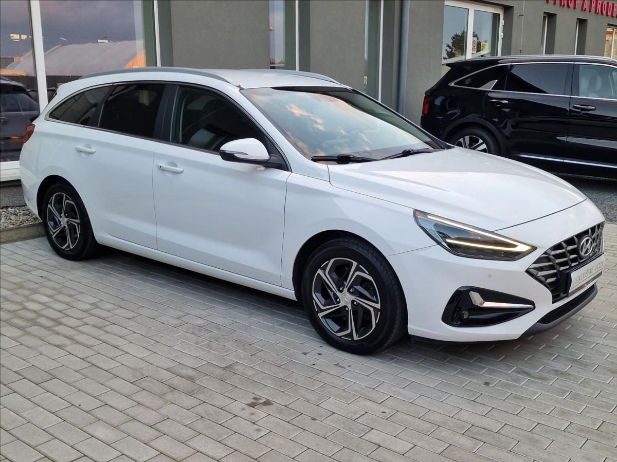 Hyundai i30, 1.0 T-GDI Smart Kombi,ČR,1Maj - fotka 2