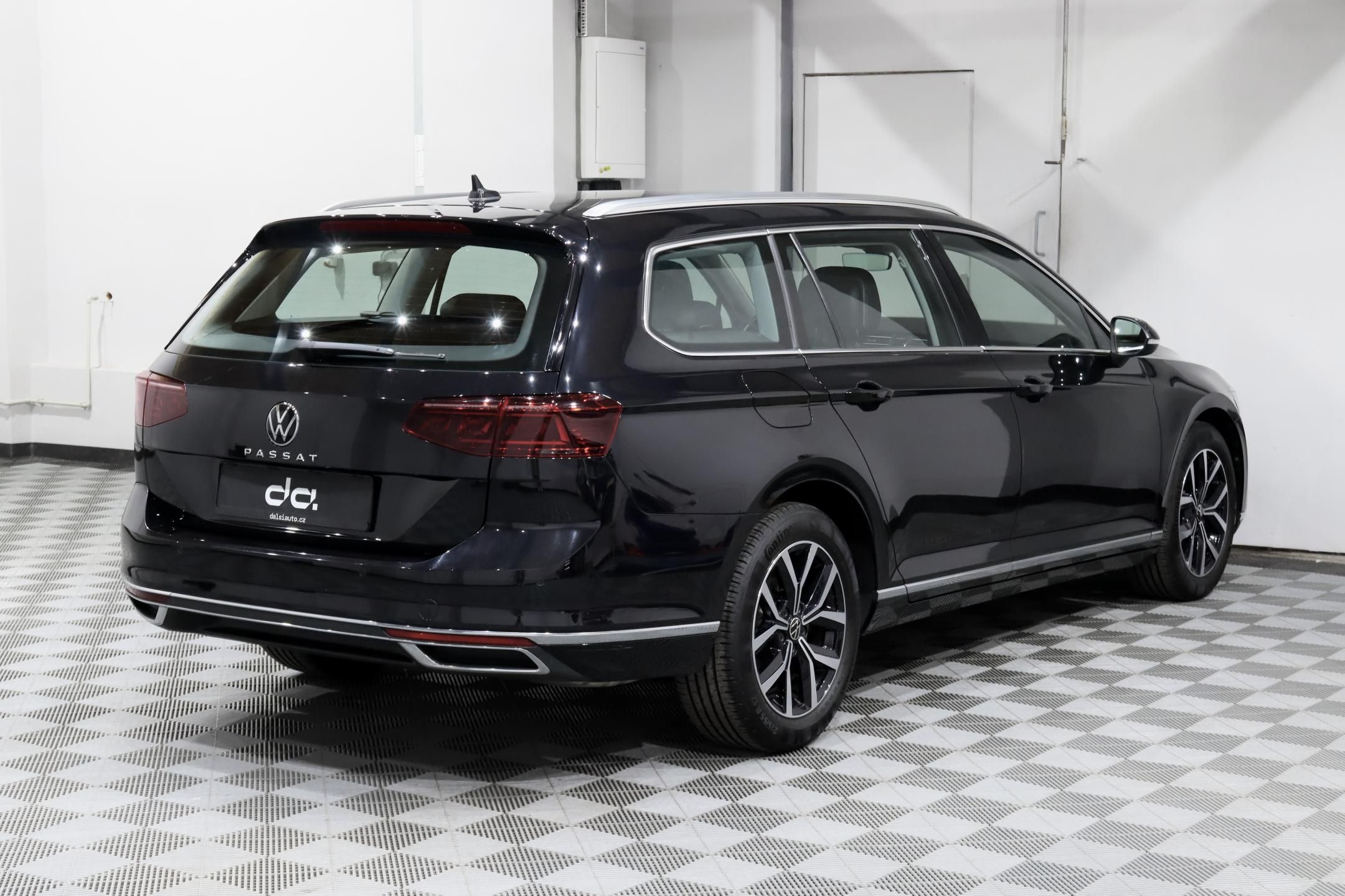 Volkswagen Passat, 2.0 TSI 140 kW DSG Elegance - fotka 5