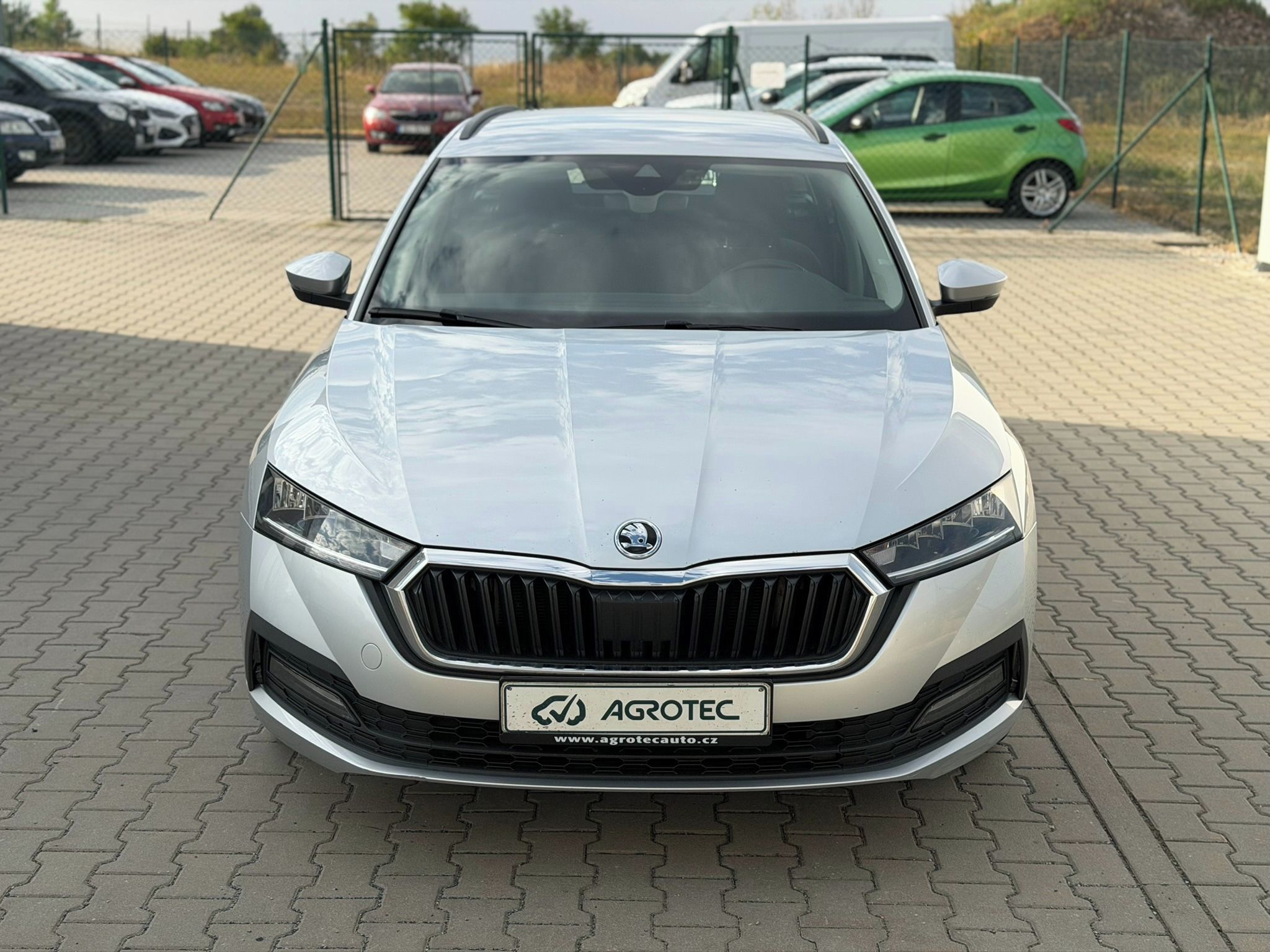 Škoda Octavia, 2.0 TDI 110kW Ambition 4x4 DSG - fotka 2