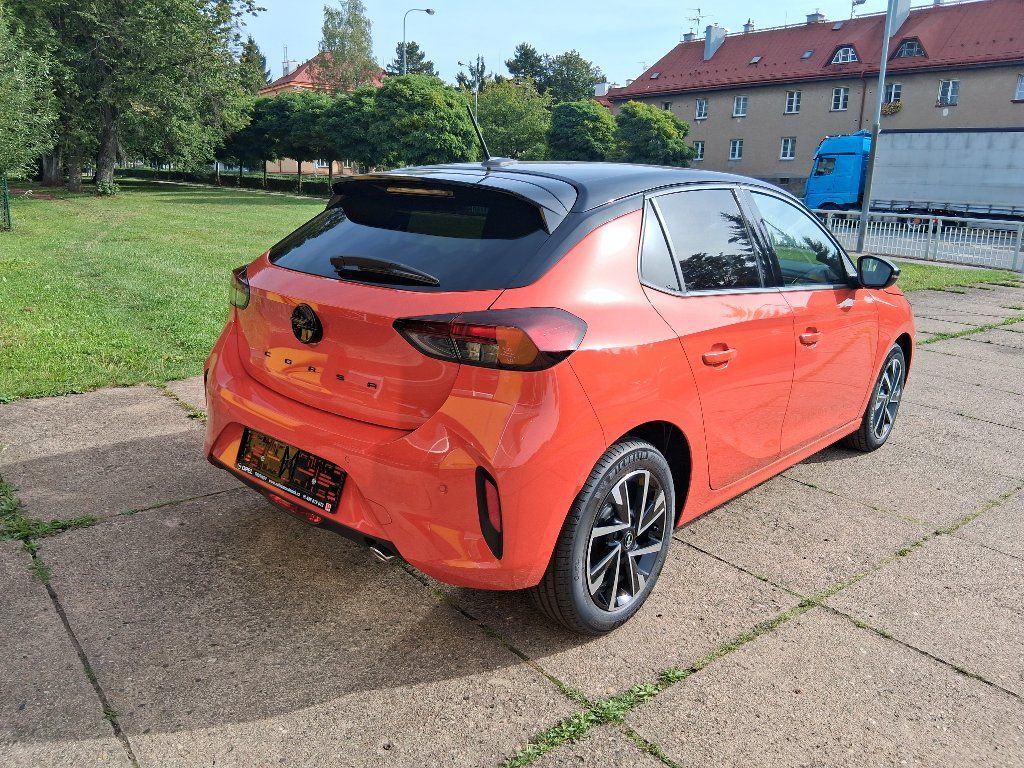 Opel Corsa, YES 1,2 TURBO 74 kW - fotka 4