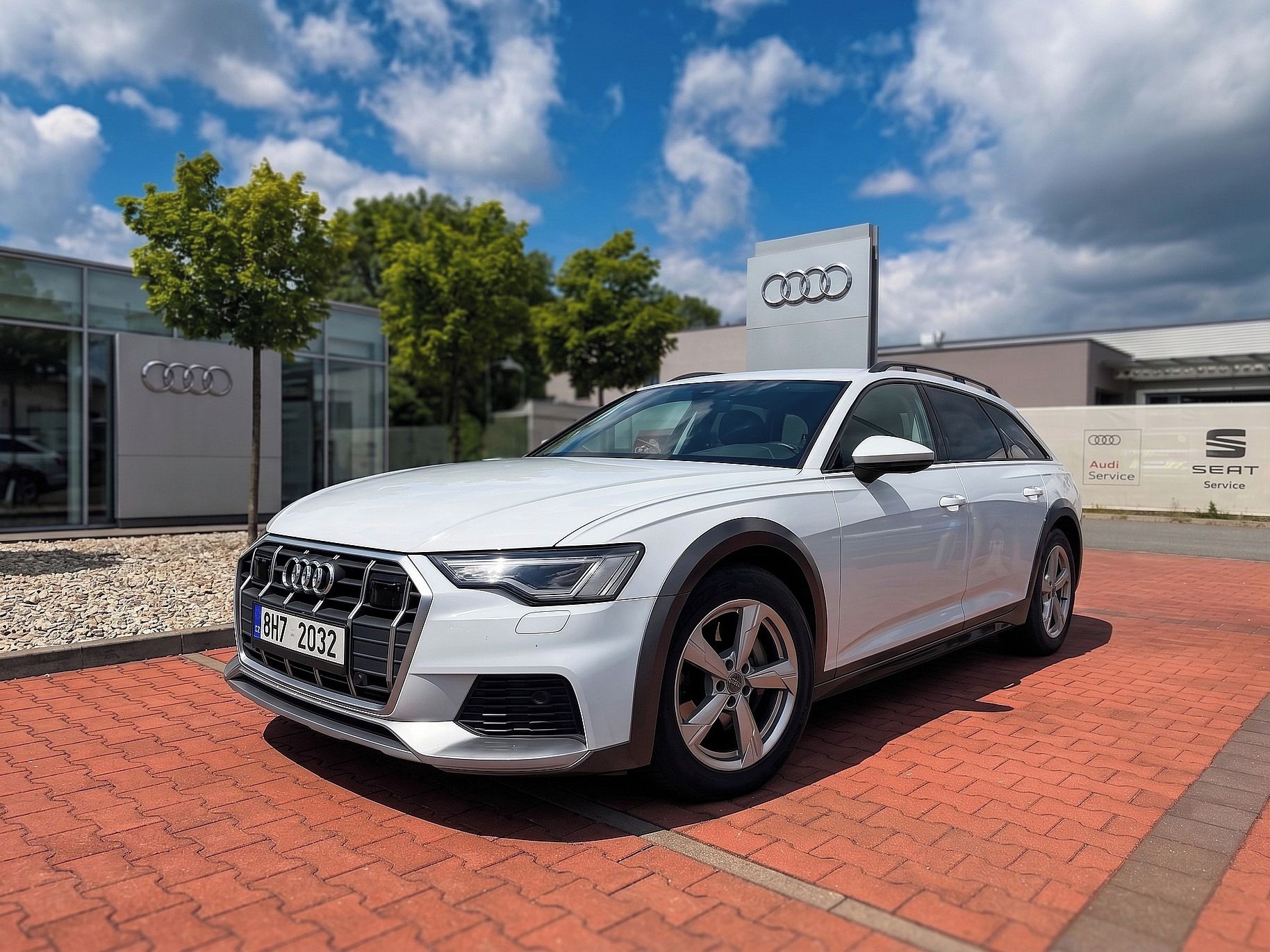 Audi A6 allroad, 45 TDi Quattro, závěs, vzduch
