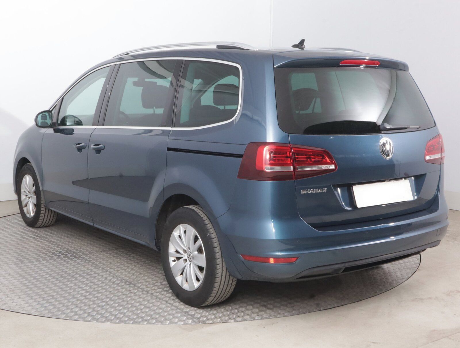 Volkswagen Sharan, 1.4 TSI, 7 míst, Serv.kniha - fotka 4
