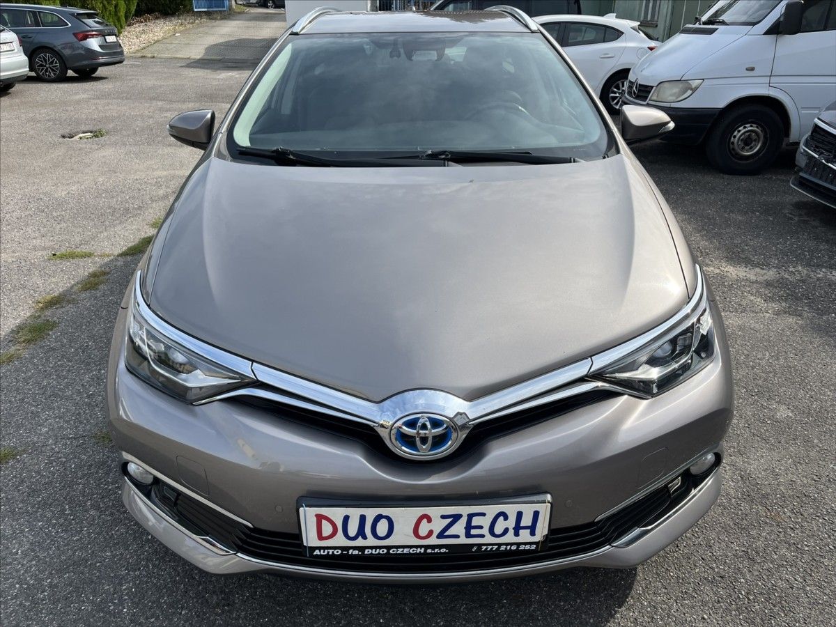 Toyota Auris, 1,8 i 73kW HYBRID EXECUTIVE - fotka 2