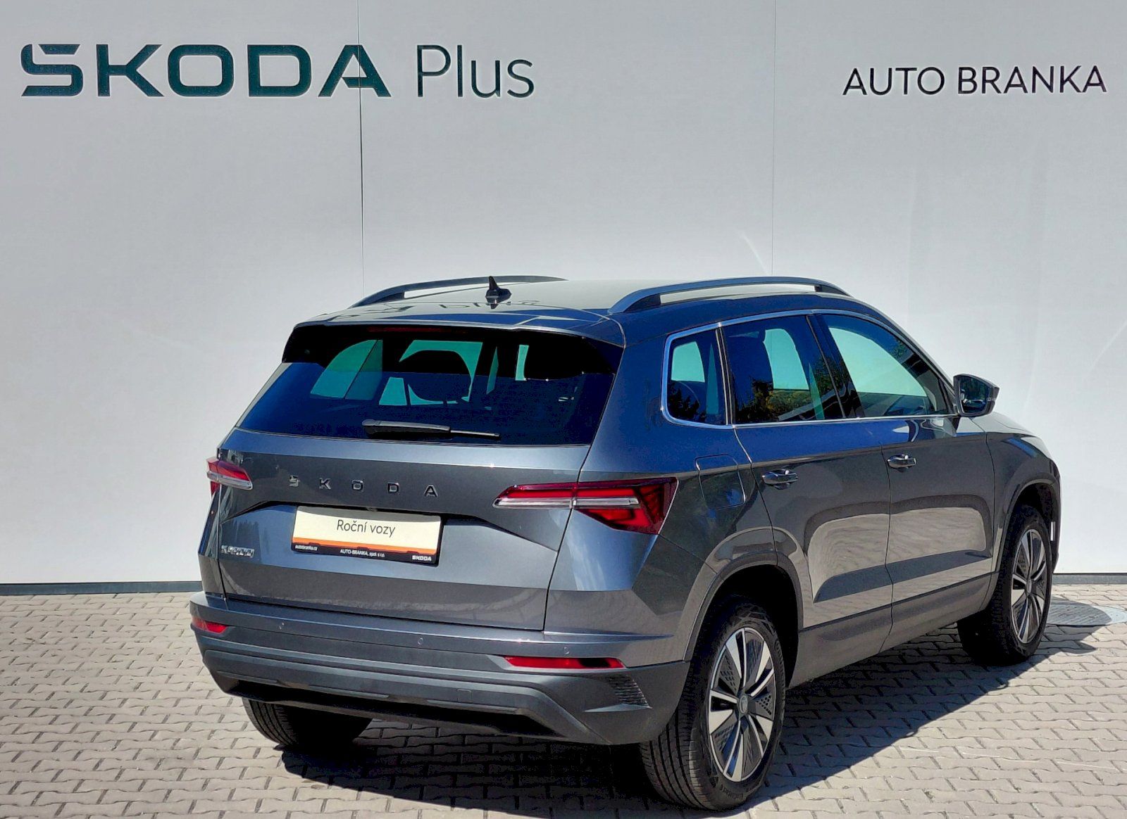 Škoda Karoq, 1.5 TSI 110 KW Top Selection - fotka 2