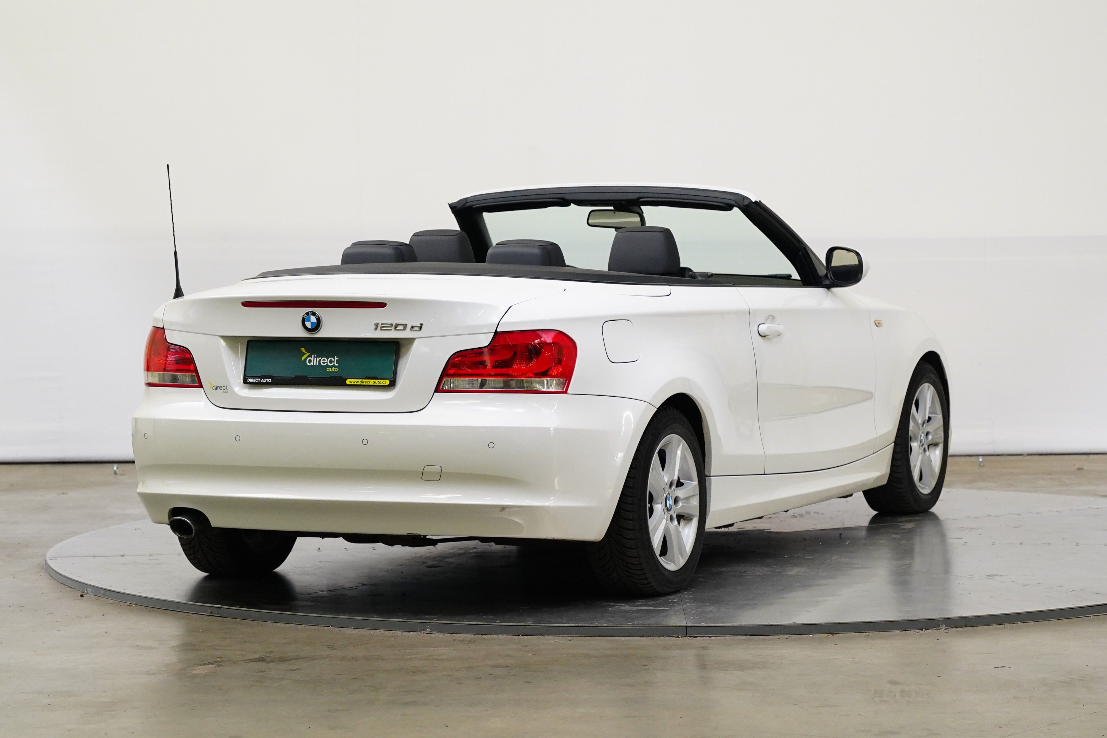 BMW Řada 1, d 130 kW Cabrio - fotka 2