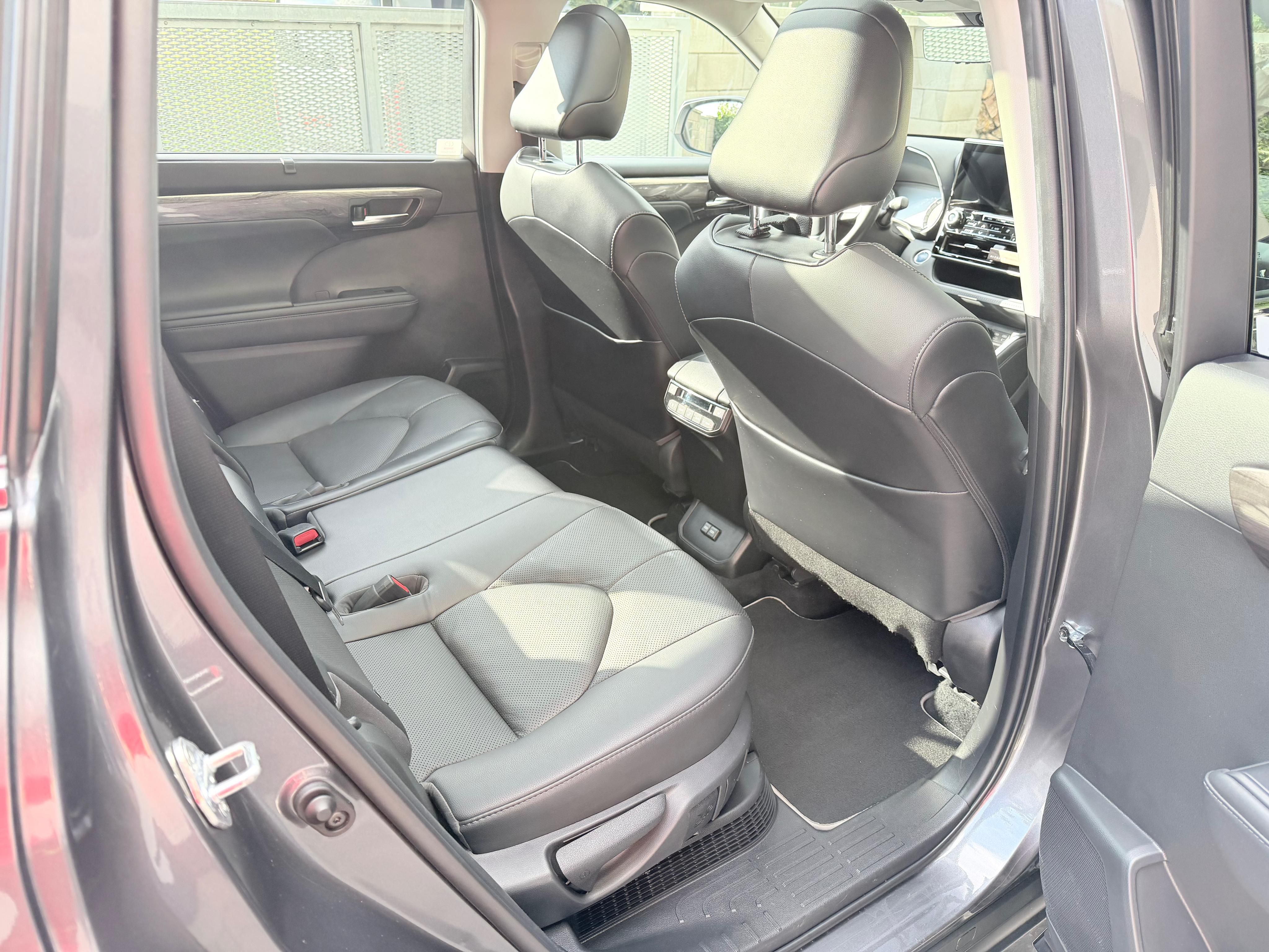 Toyota Highlander, 1 majitel, CZ, EXECUTIVE - fotka 6