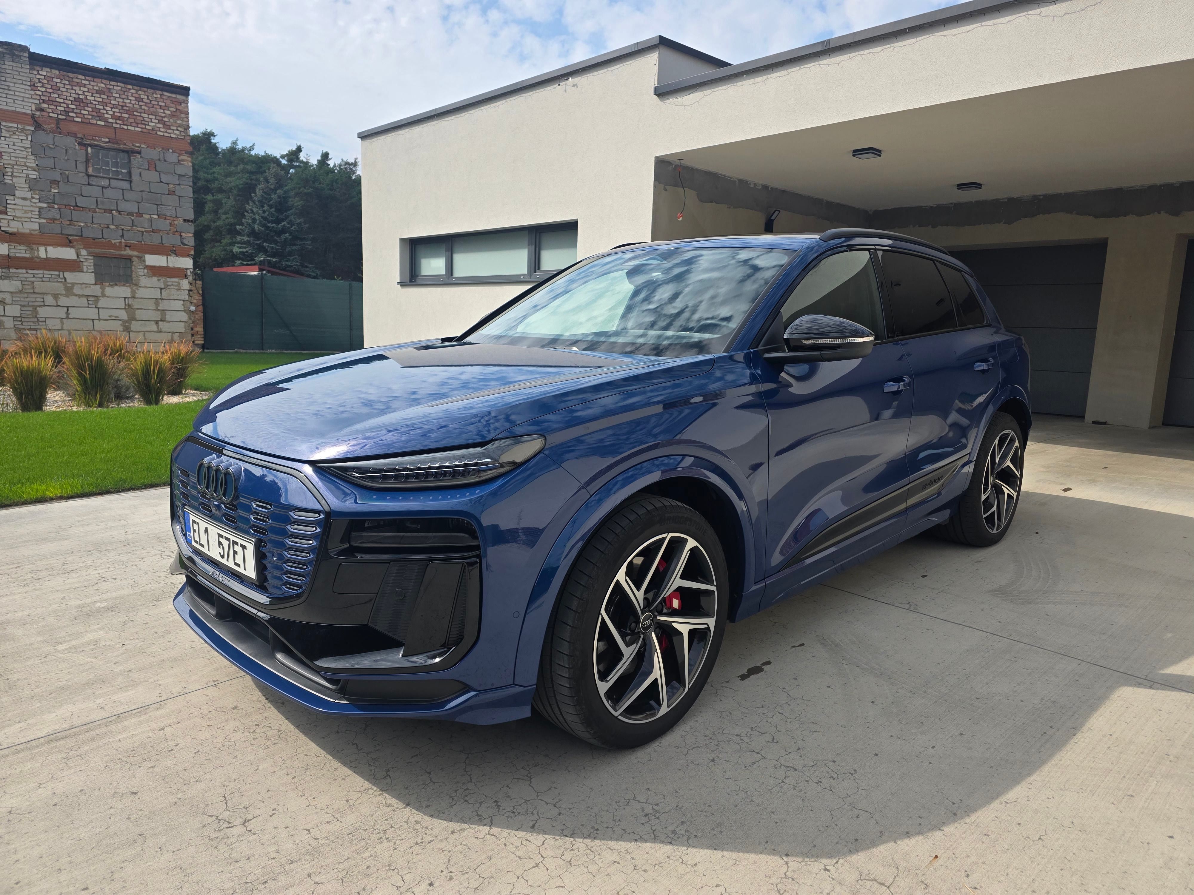 Audi Q6 e-tron, 360 kW, vzduch, B&O, 21", kůže - fotka 4