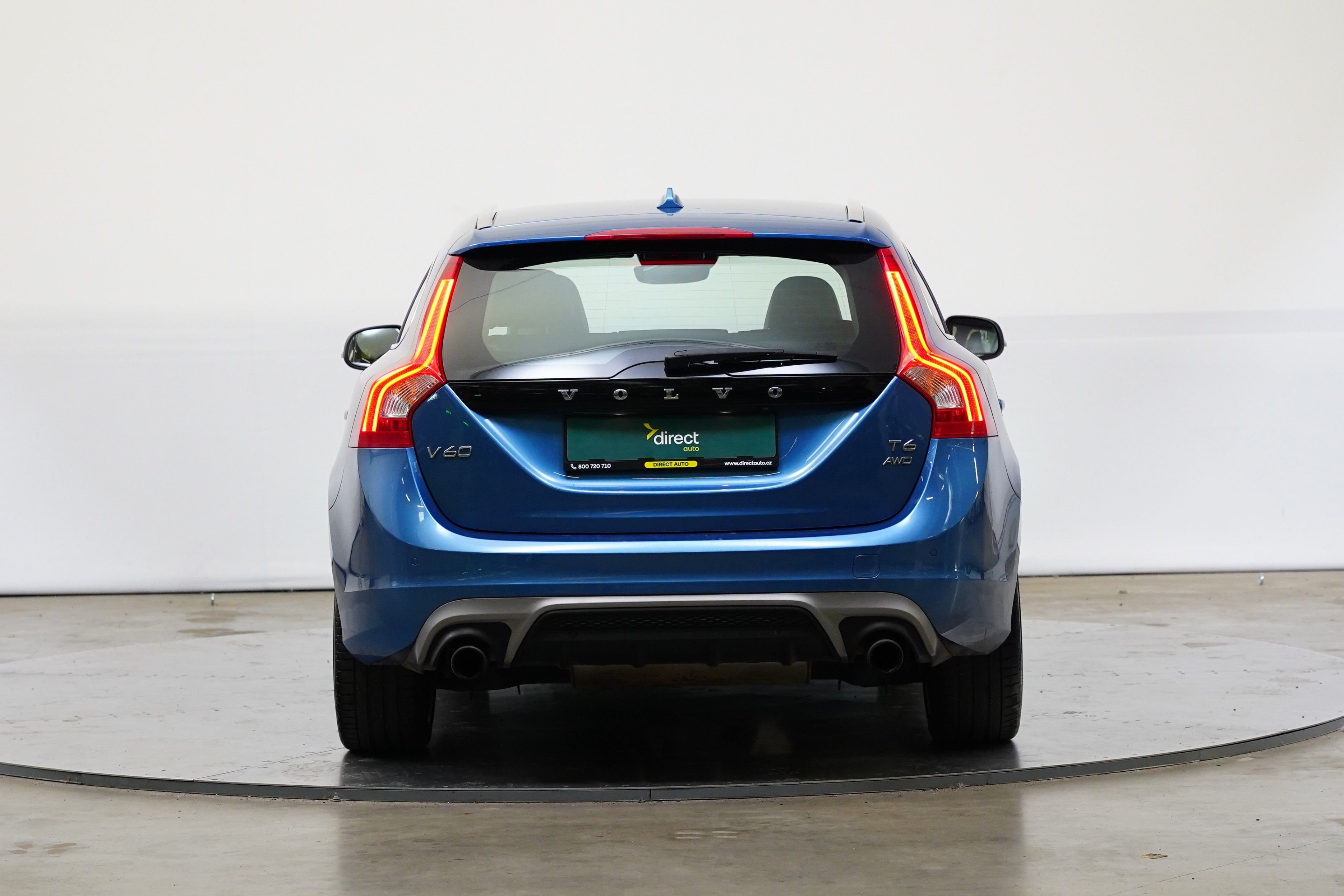 Volvo V60, 2.0 T6 AWD 225 kW R-Desing - fotka 6