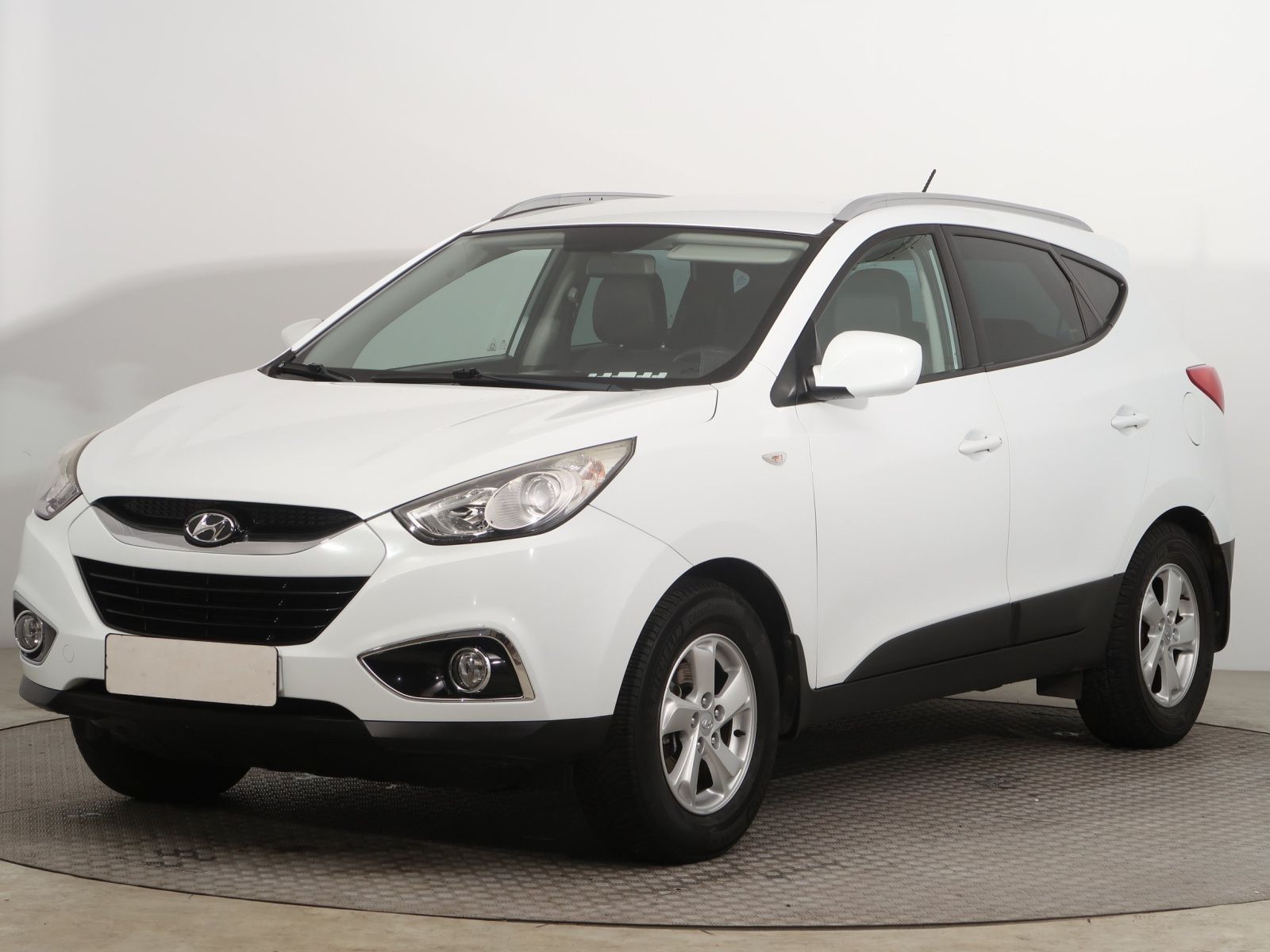 Hyundai ix35, 2.0 CVVT, 4X4, ČR,1.maj, Kůže - fotka 3