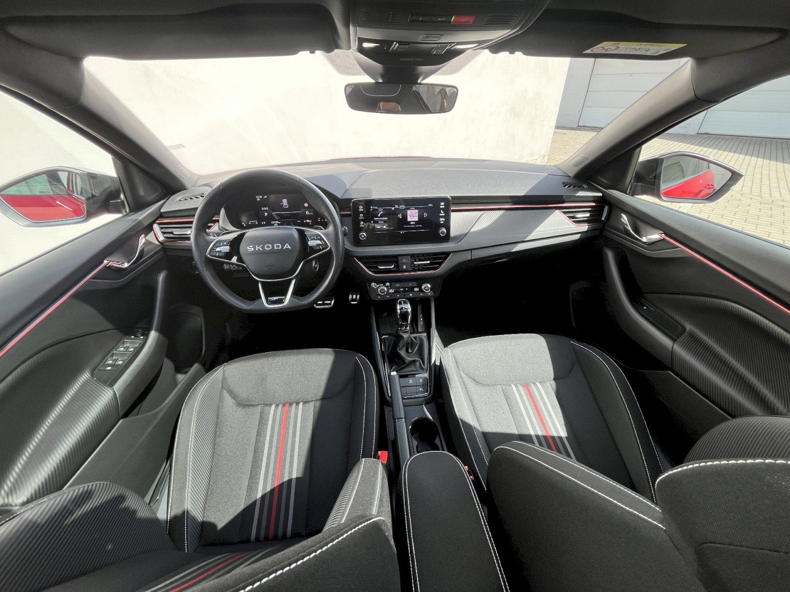 Škoda Scala, 1,5TSI 110KW DSG MONTE CARLO - fotka 5