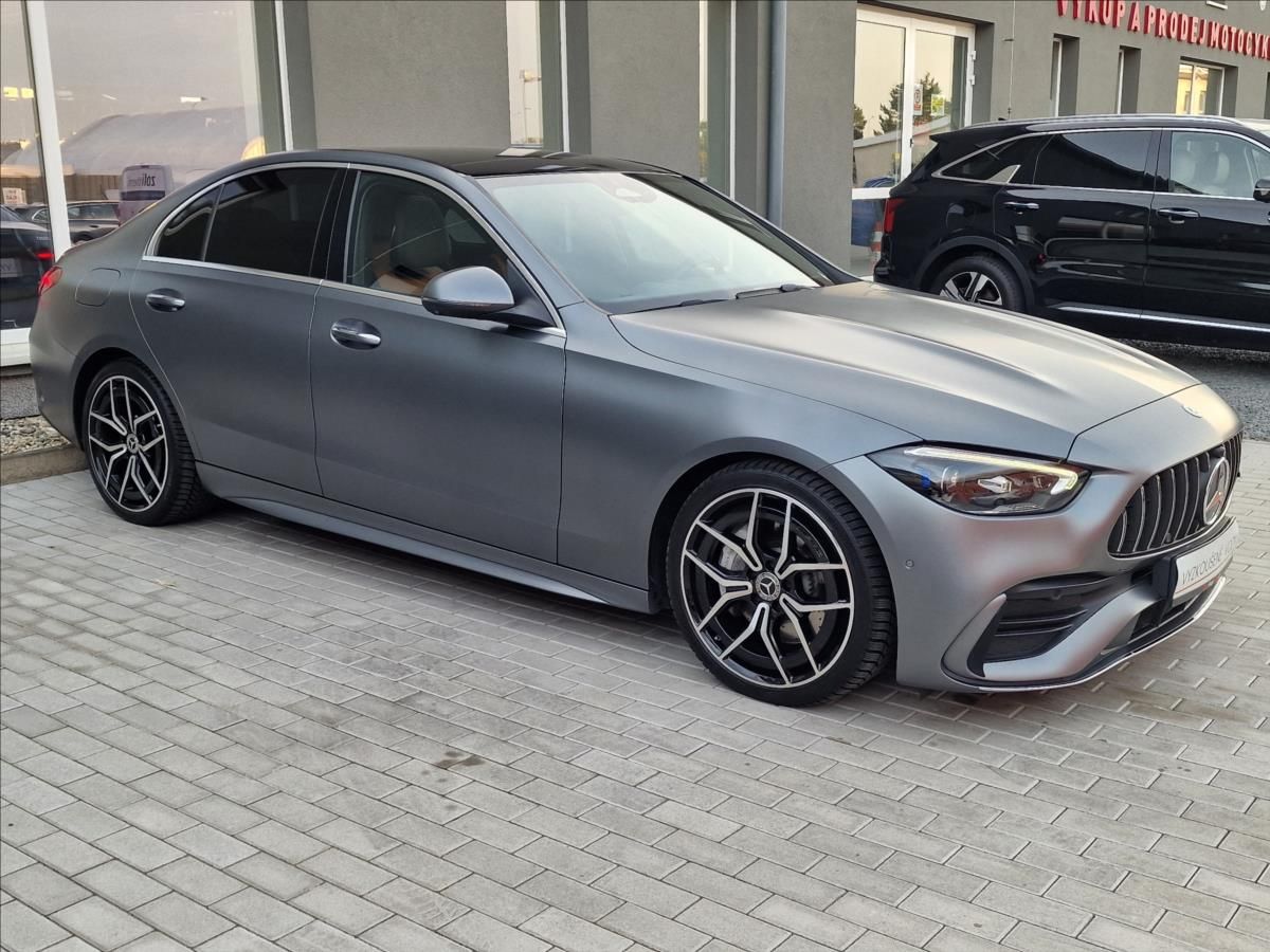 Mercedes-Benz Třídy C, C300 AMG 4MATIC,ČR,1.Majitel - fotka 2