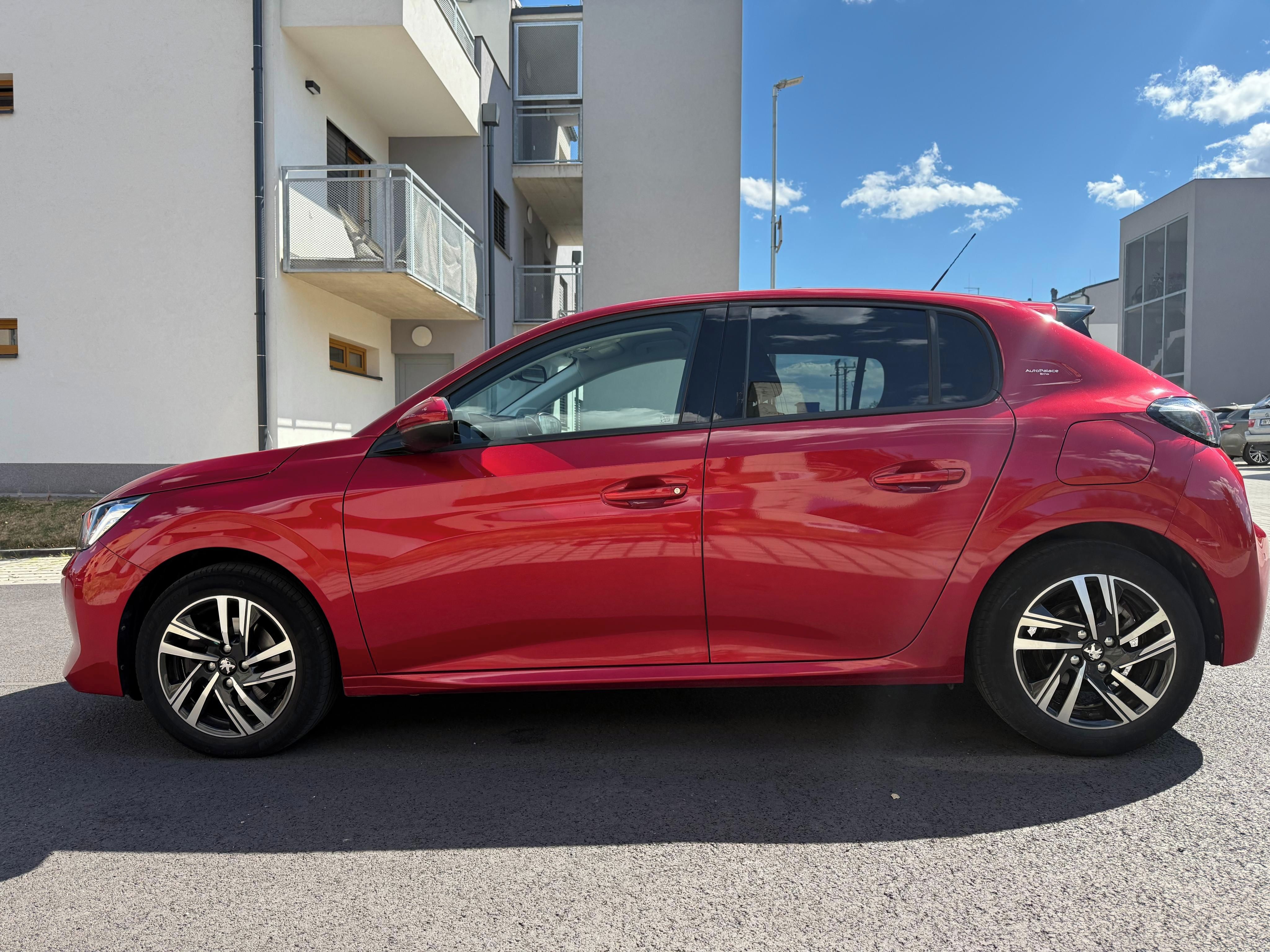 Peugeot 208, 1,2 Pure Tech - fotka 4