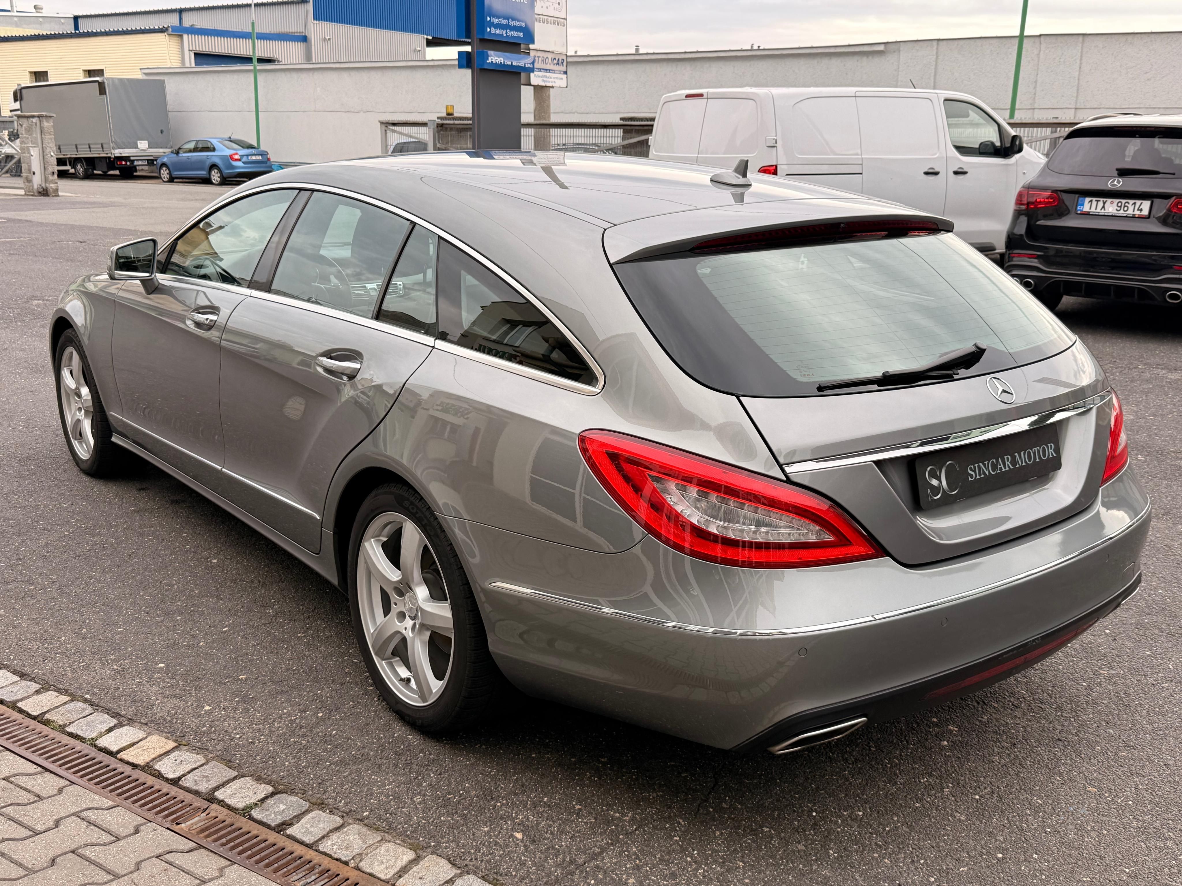Mercedes-Benz CLS, 350CDI Distronic, H/K, SB - fotka 4