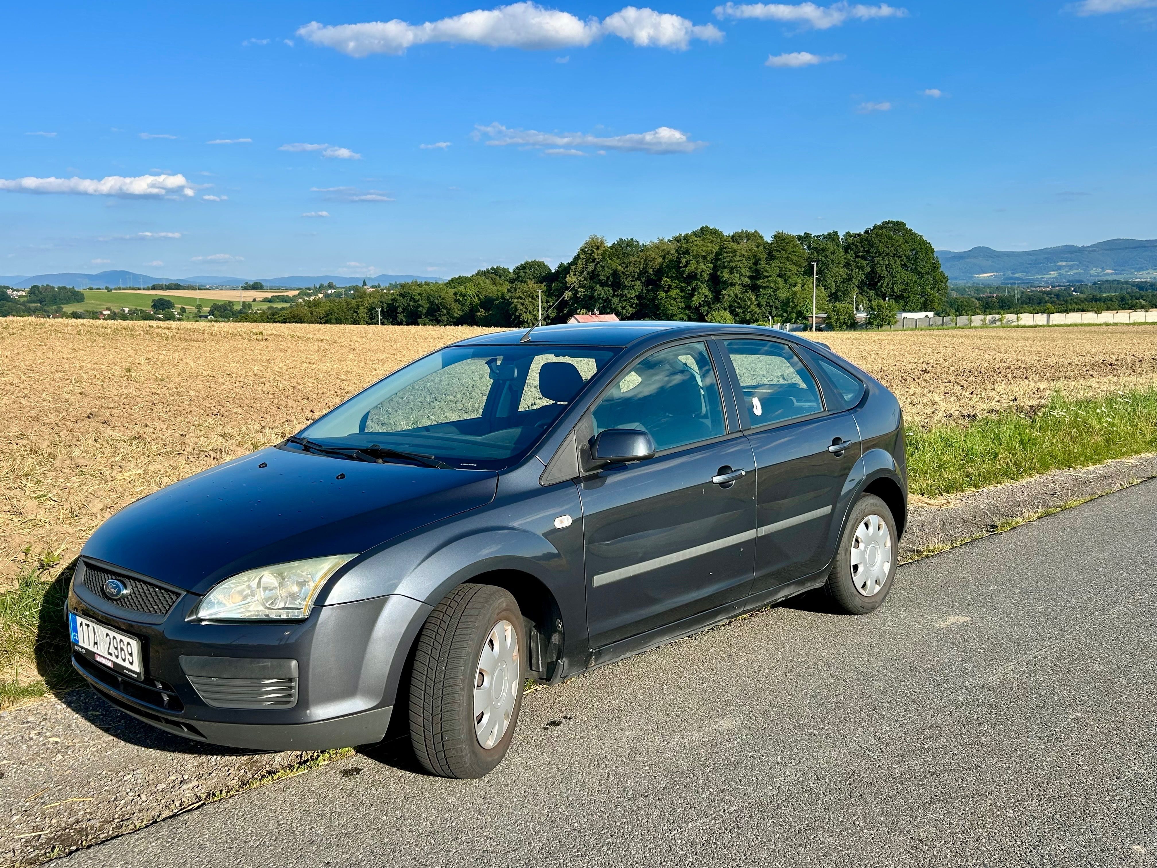 Ford Focus, 1.8 benzín na dojezd - fotka 5