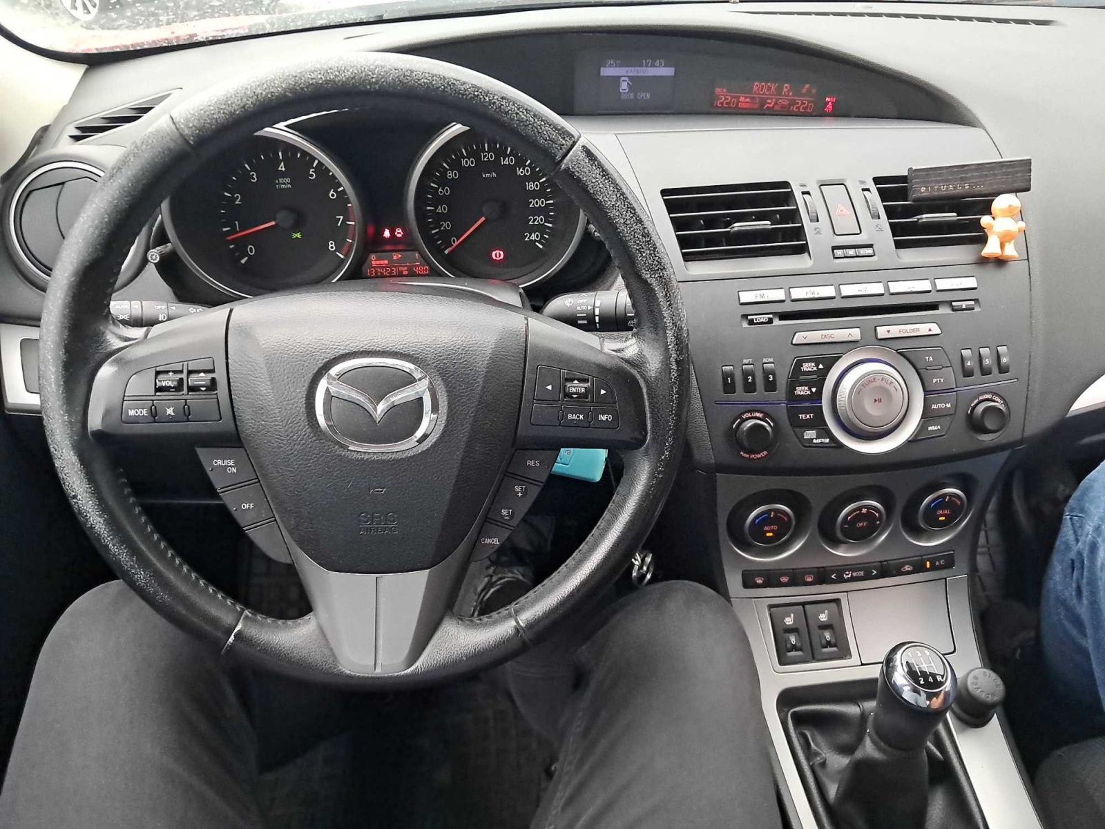 Mazda 3, 1.6, Serv.kniha - fotka 3