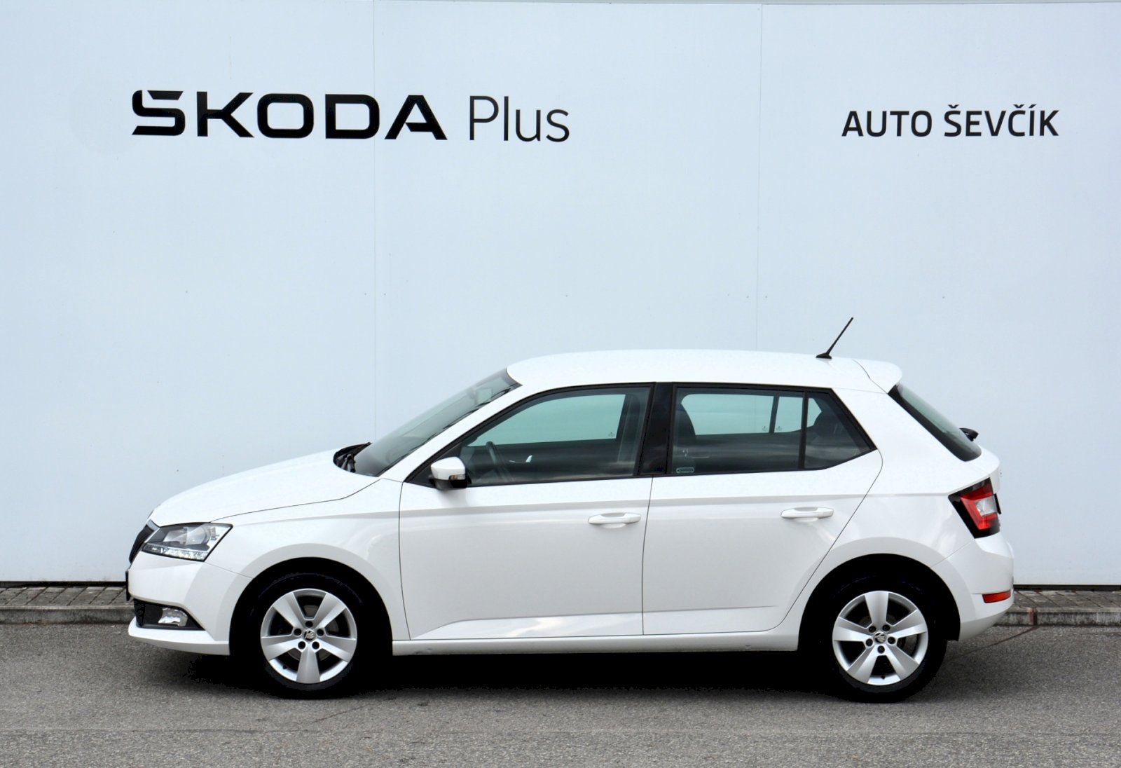 Škoda Fabia, 1.0 TSI 70 kW Ambition PLUS - fotka 3