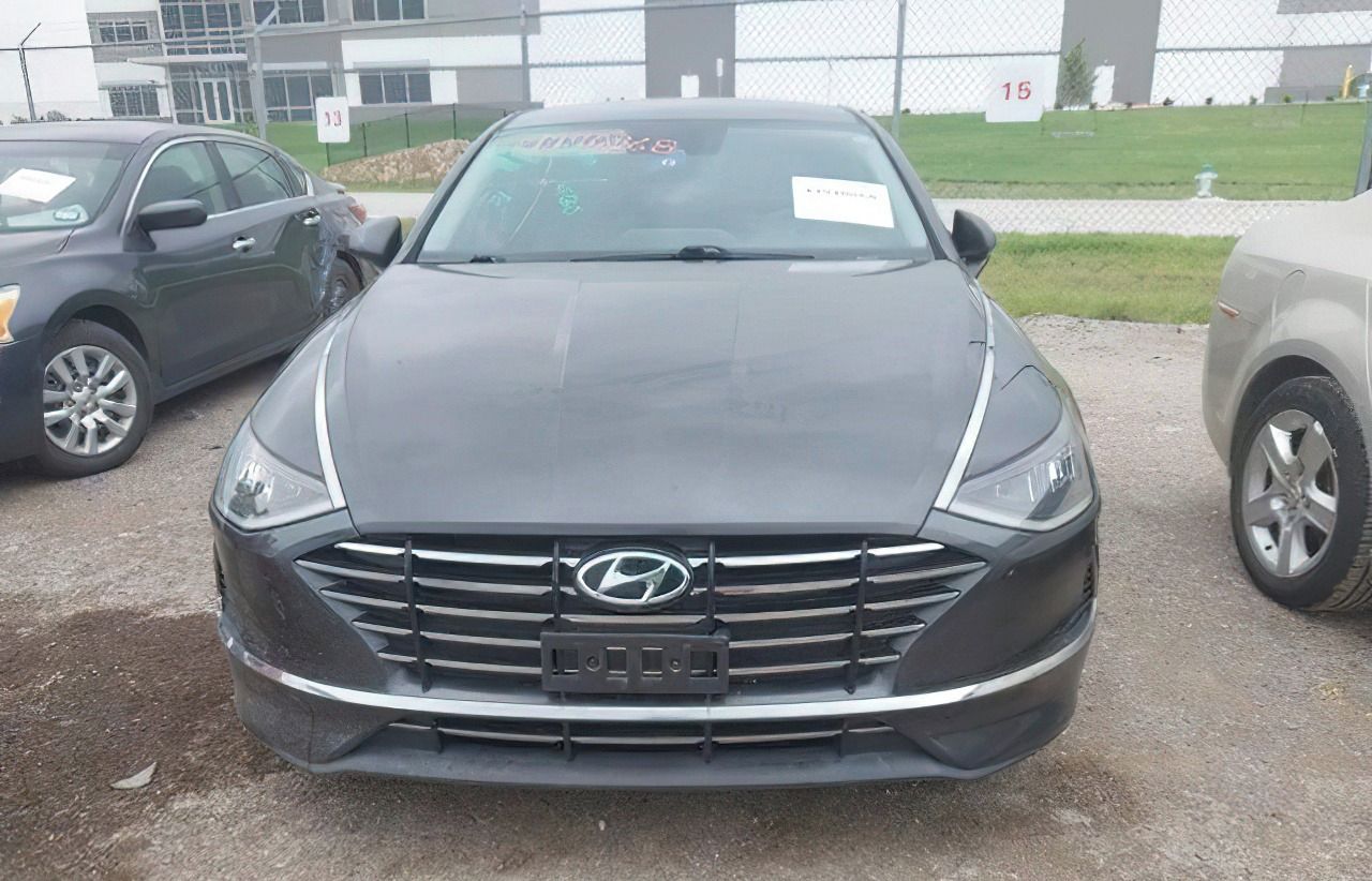 Hyundai Sonata, Auto na cestě - fotka 5
