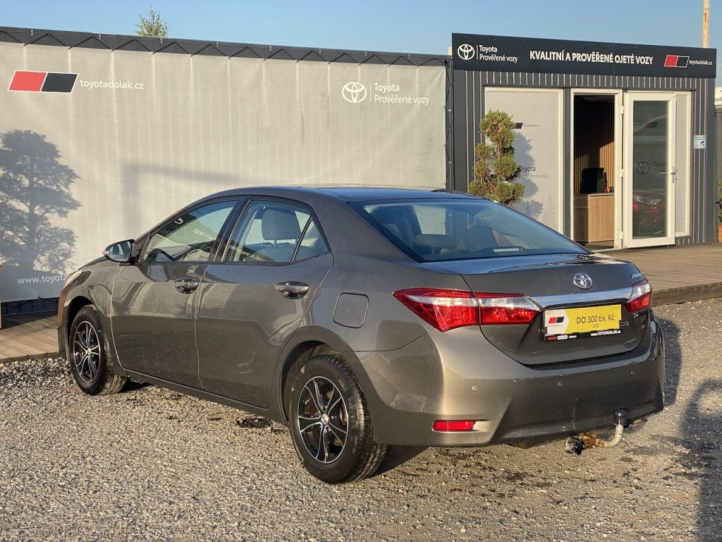 Toyota Corolla, 1.6i, ČR, Business, tažné - fotka 5