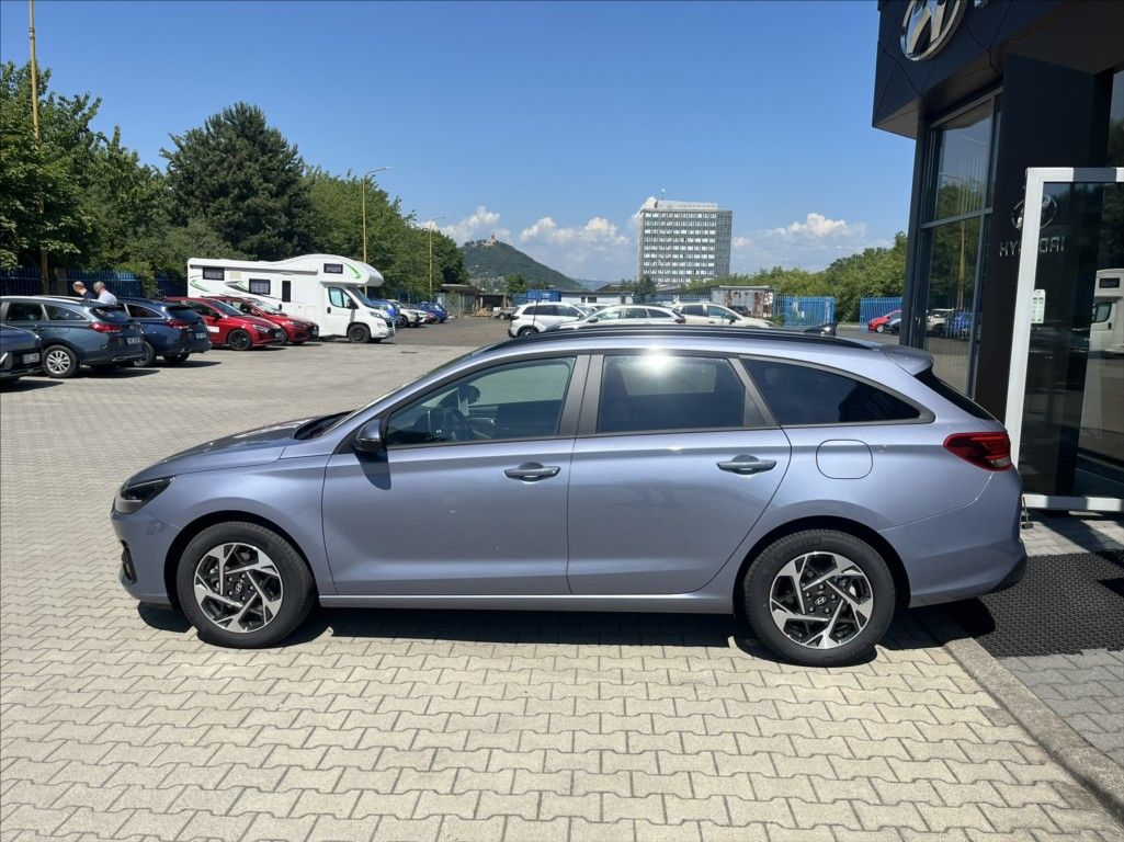 Hyundai i30, 1,5 i CVVT  GO Czech! - fotka 3