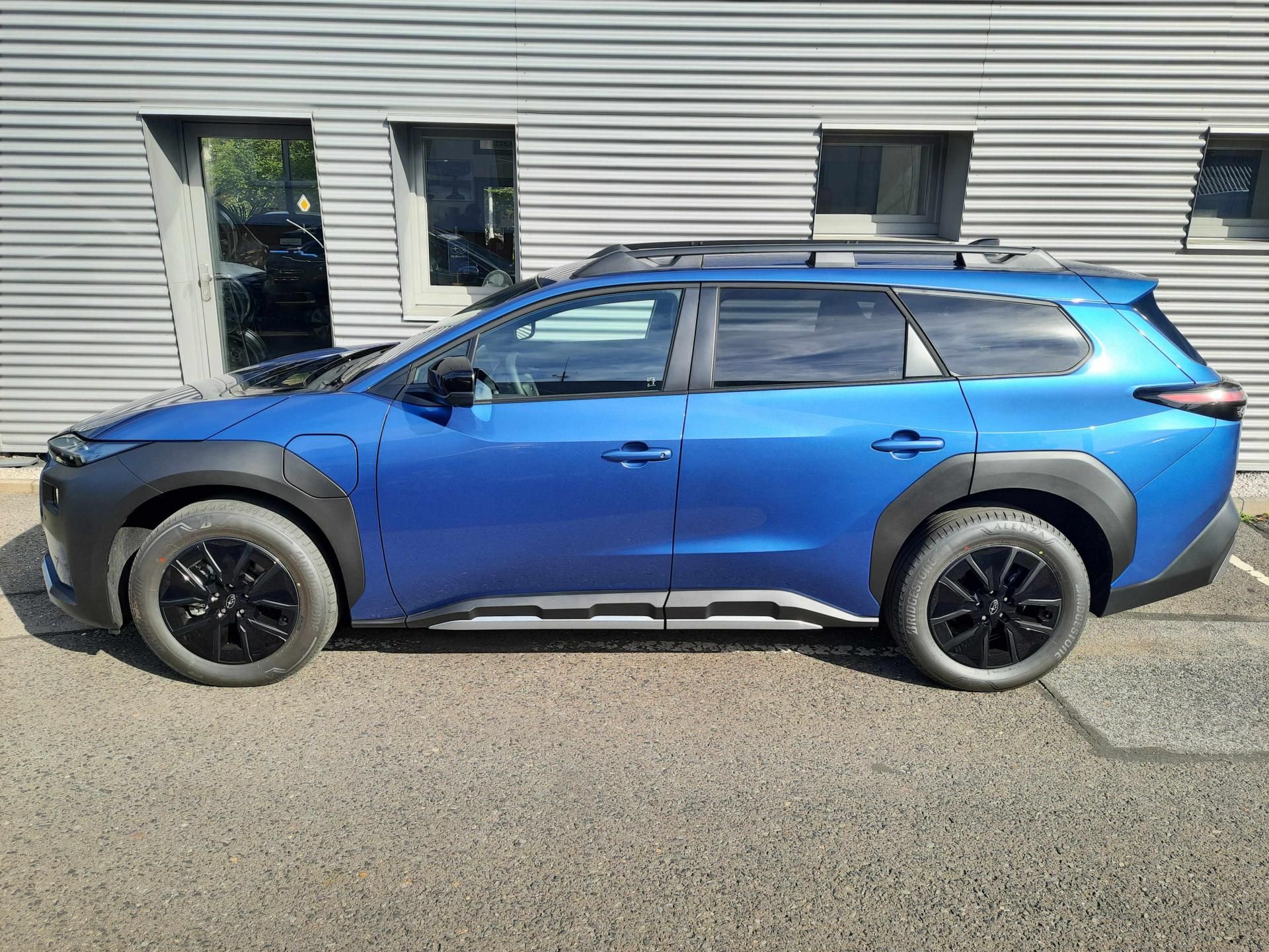 Subaru E-Outback, Executive 75 kWh AWD 280 kW - fotka 4