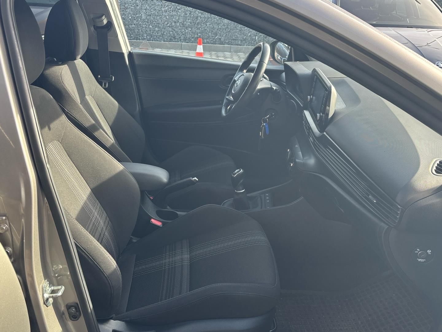 Hyundai Bayon, 1.0 T-GDI / 74 kW Smart Climat - fotka 6