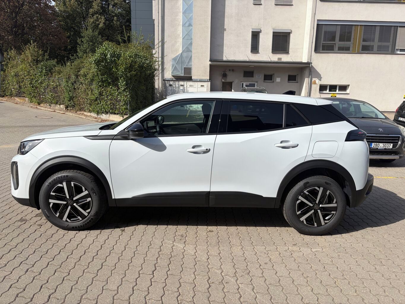 Peugeot 2008, BUSINESS PureTech 100 MAN6 - 6 - fotka 5