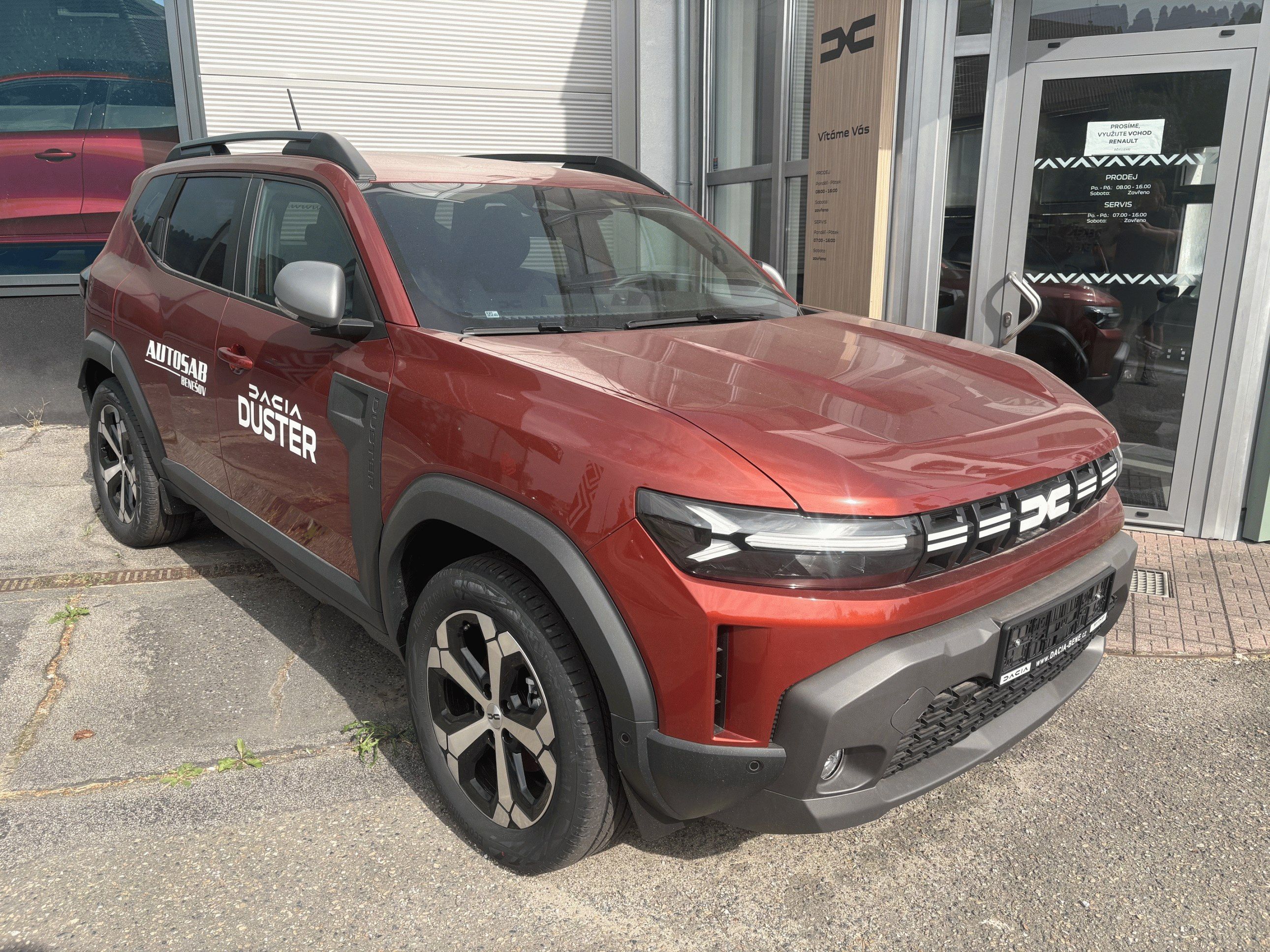 Dacia Duster, Journey hybrid 155