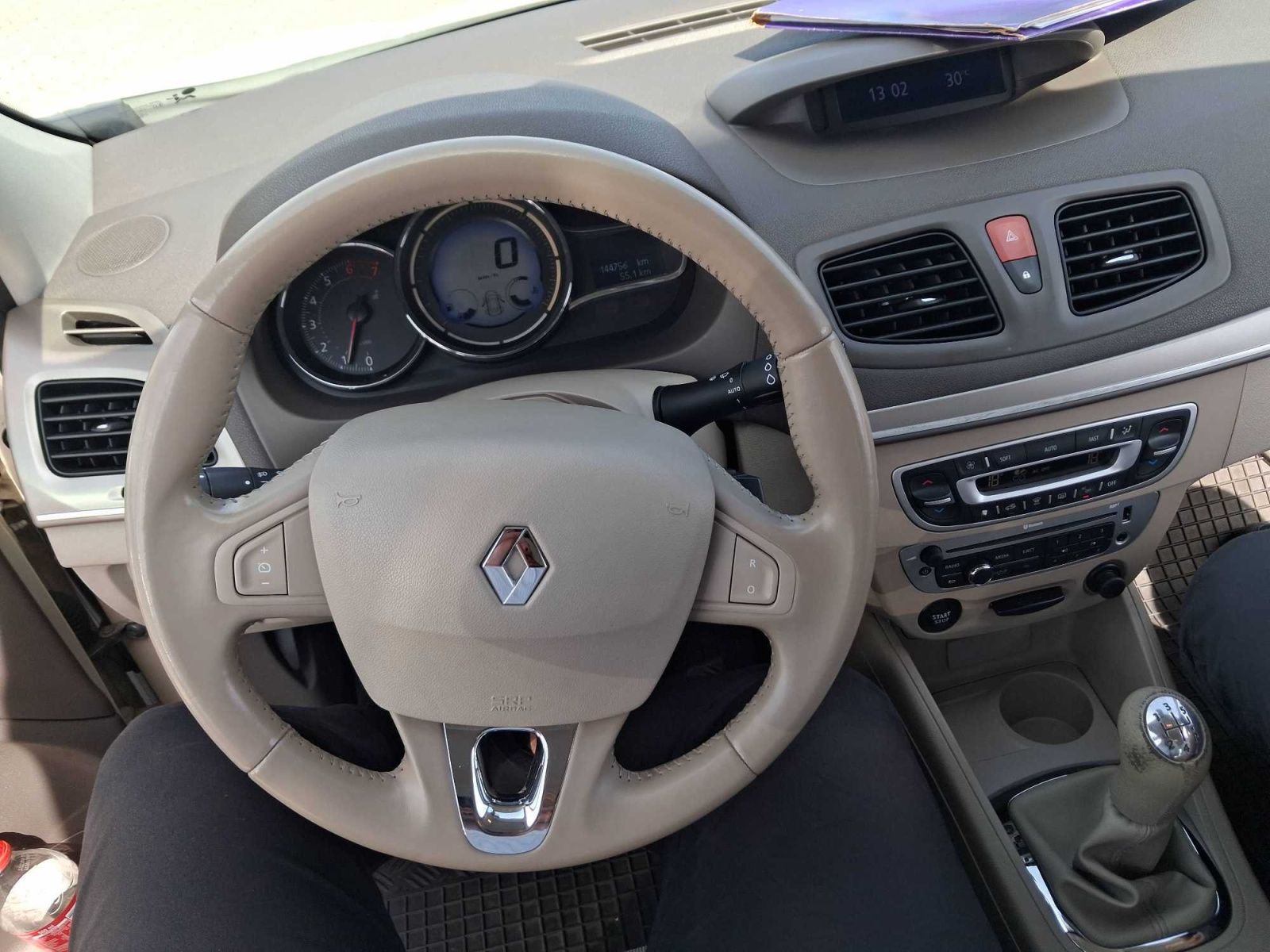 Renault Fluence, 1.6 16V, Automatická klima - fotka 3
