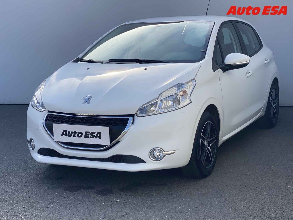 Peugeot 208, 1.2 VTi - fotka 3