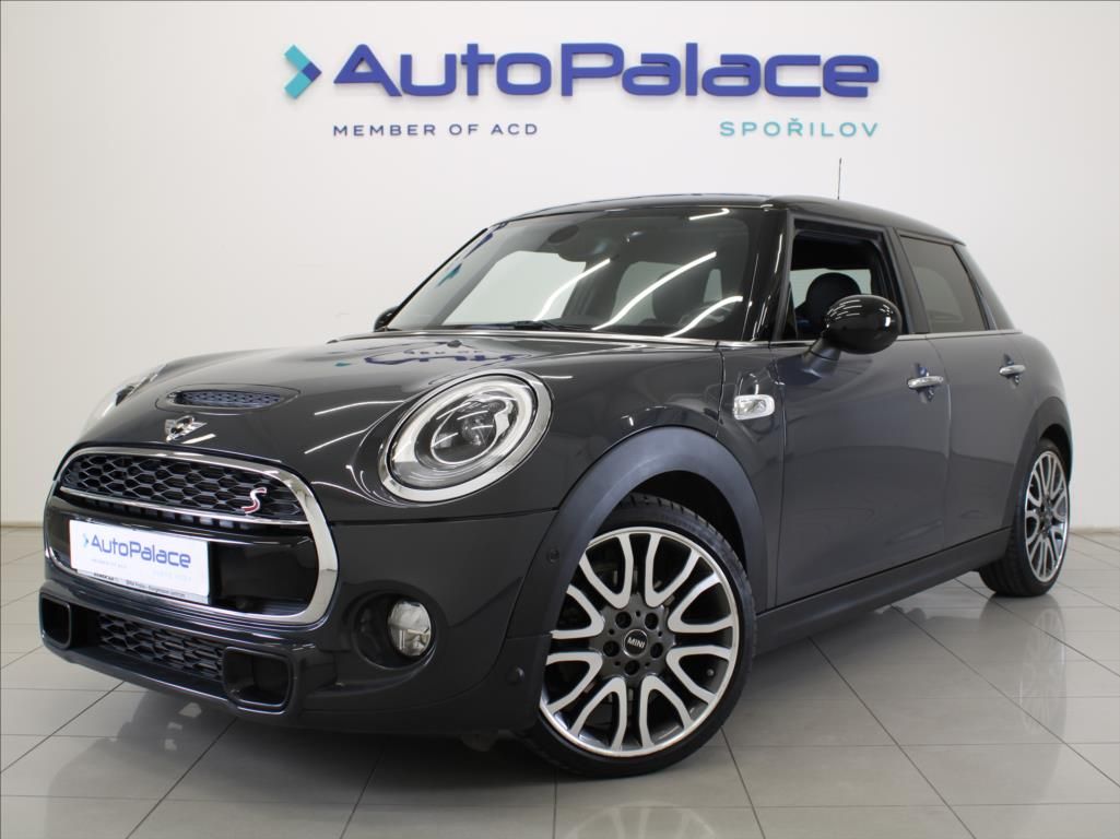 Mini Cooper S, 2,0 T.141kW H/K Pano. 2xSady k