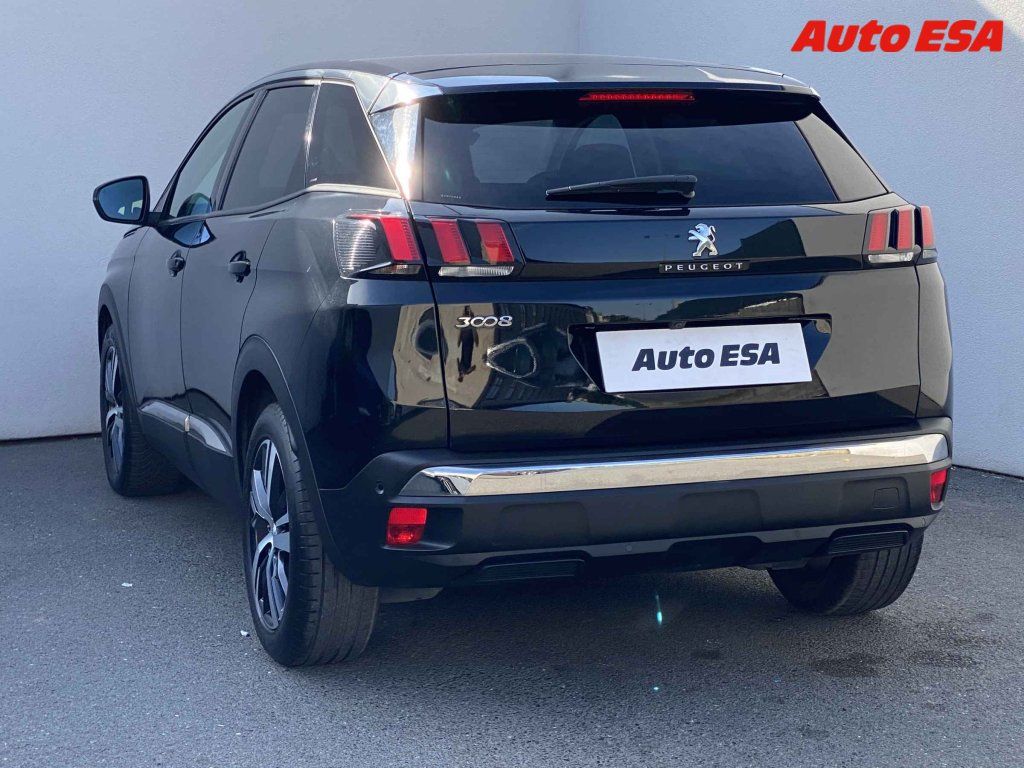 Peugeot 3008, 1.2,navi - fotka 6
