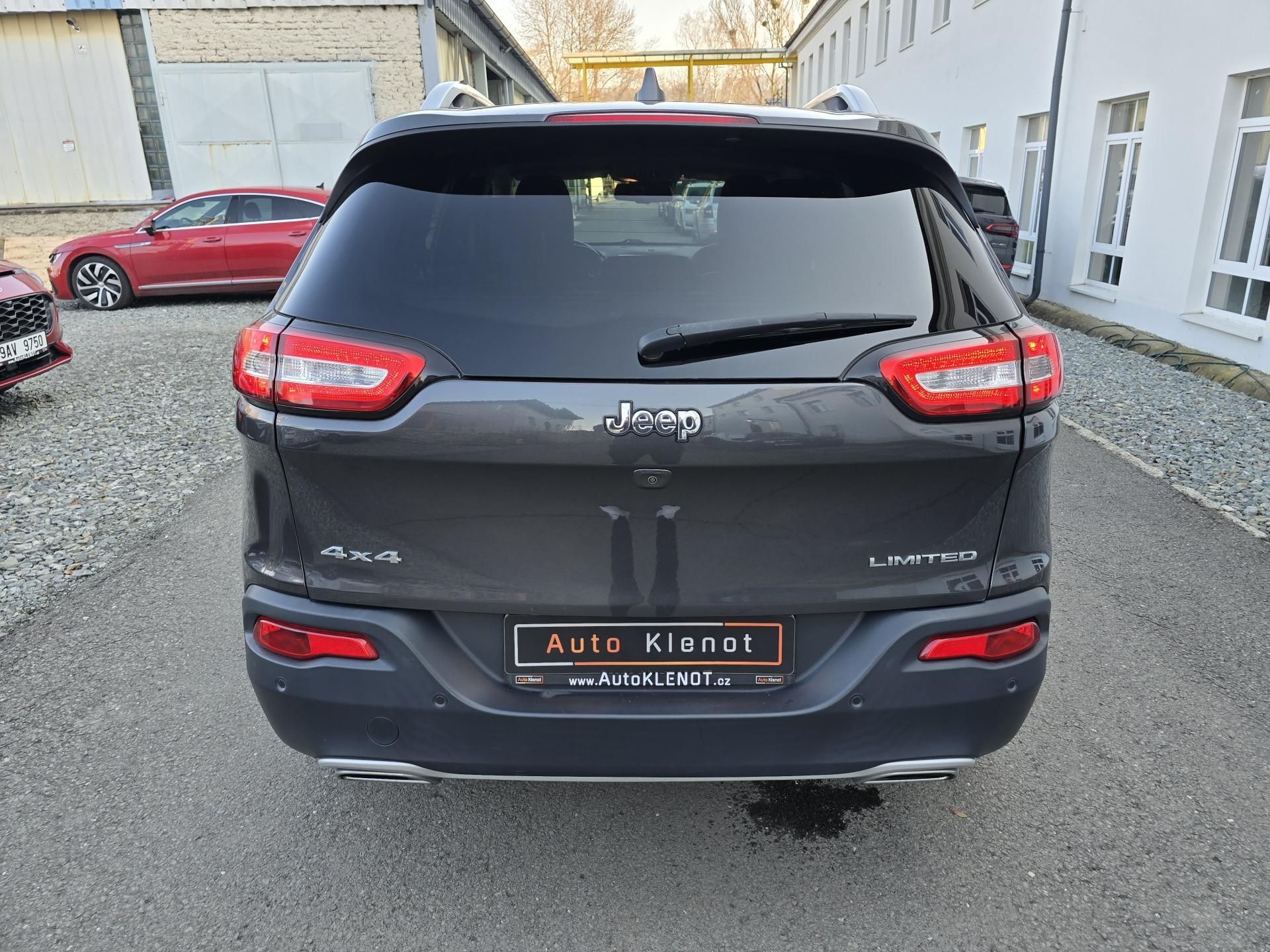 Jeep Cherokee, 147kW 4x4 LIMITED KŮŽE NAV - fotka 6