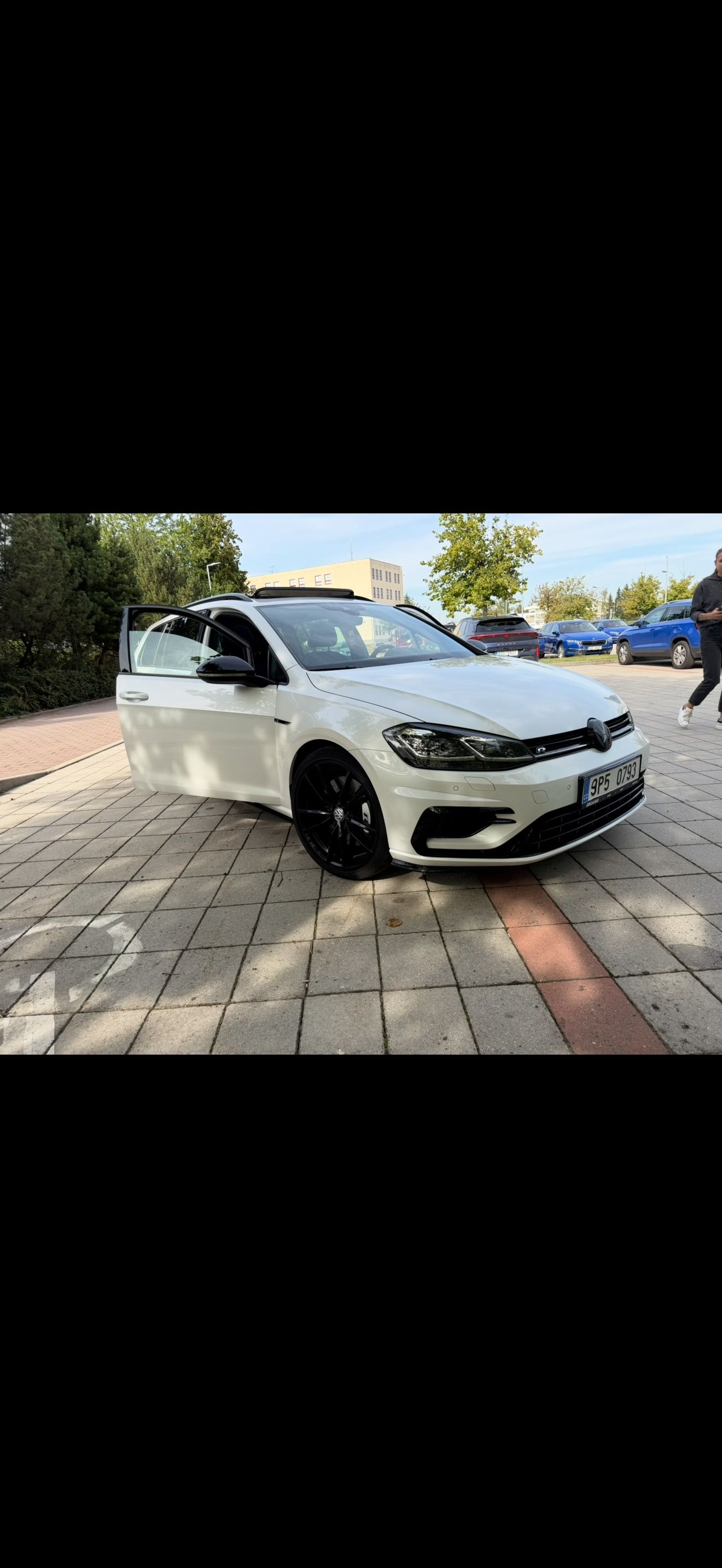Volkswagen Golf, Volkswagen Golf 7.5 R Variant - fotka 2
