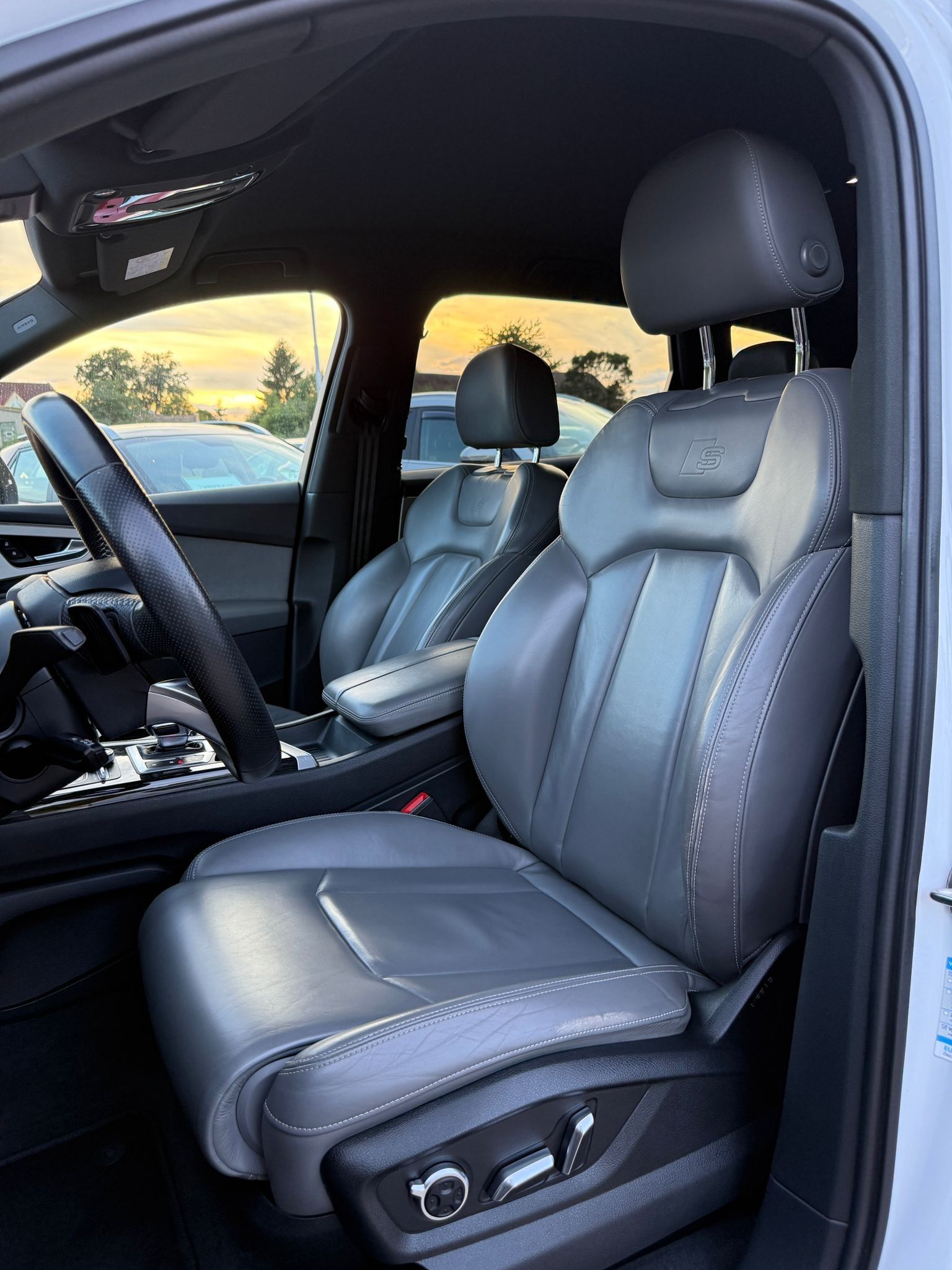 Audi Q7, 3.0TDI 200KW Quattro - fotka 6