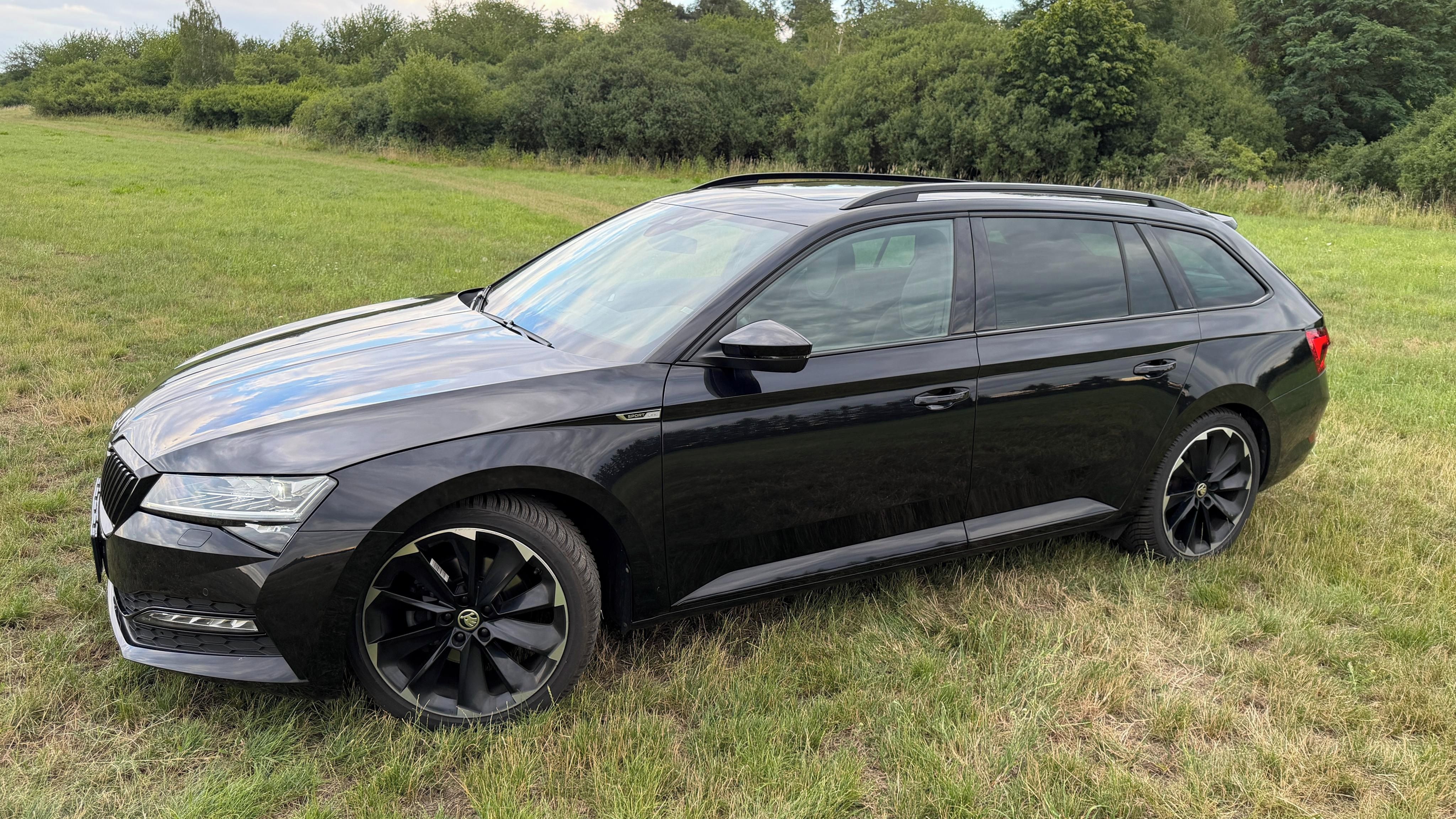 Škoda Superb, SportLine 147kW,pano,taž,webas