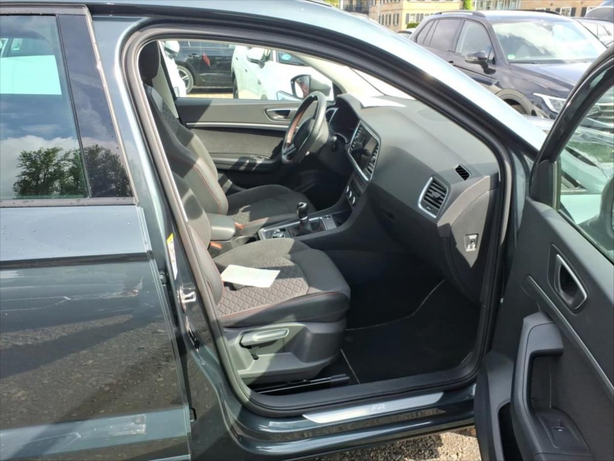 Seat Ateca, 2,0 TDI FR TAŽNÉ KAMERA MANUÁL - fotka 6