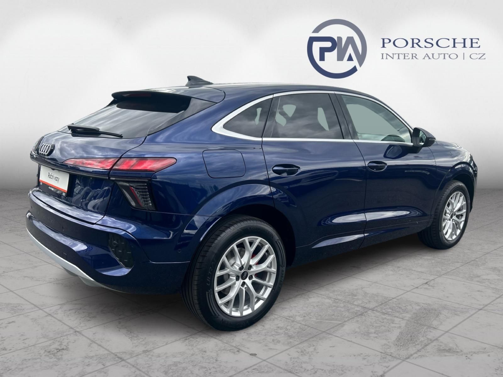 Audi Q3, 1.5TFSI 110kW - fotka 2