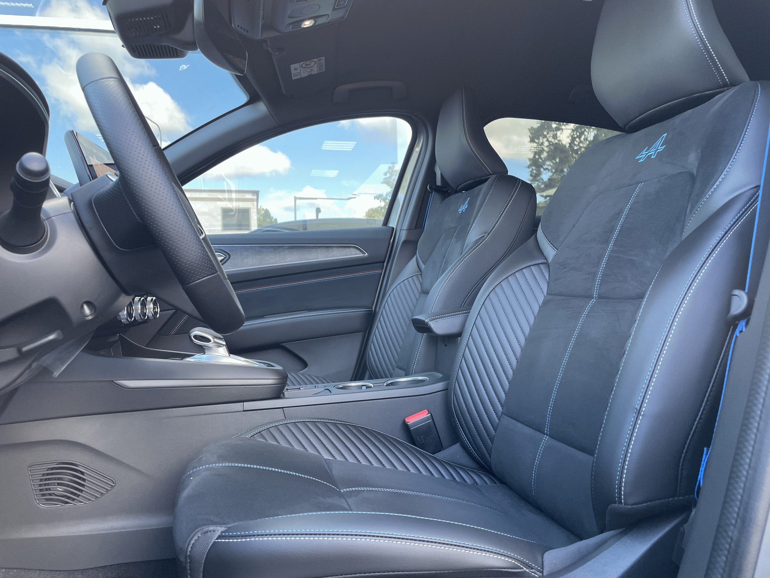 Renault Arkana, E-Tech hybrid 145 esprit Alpin - fotka 5