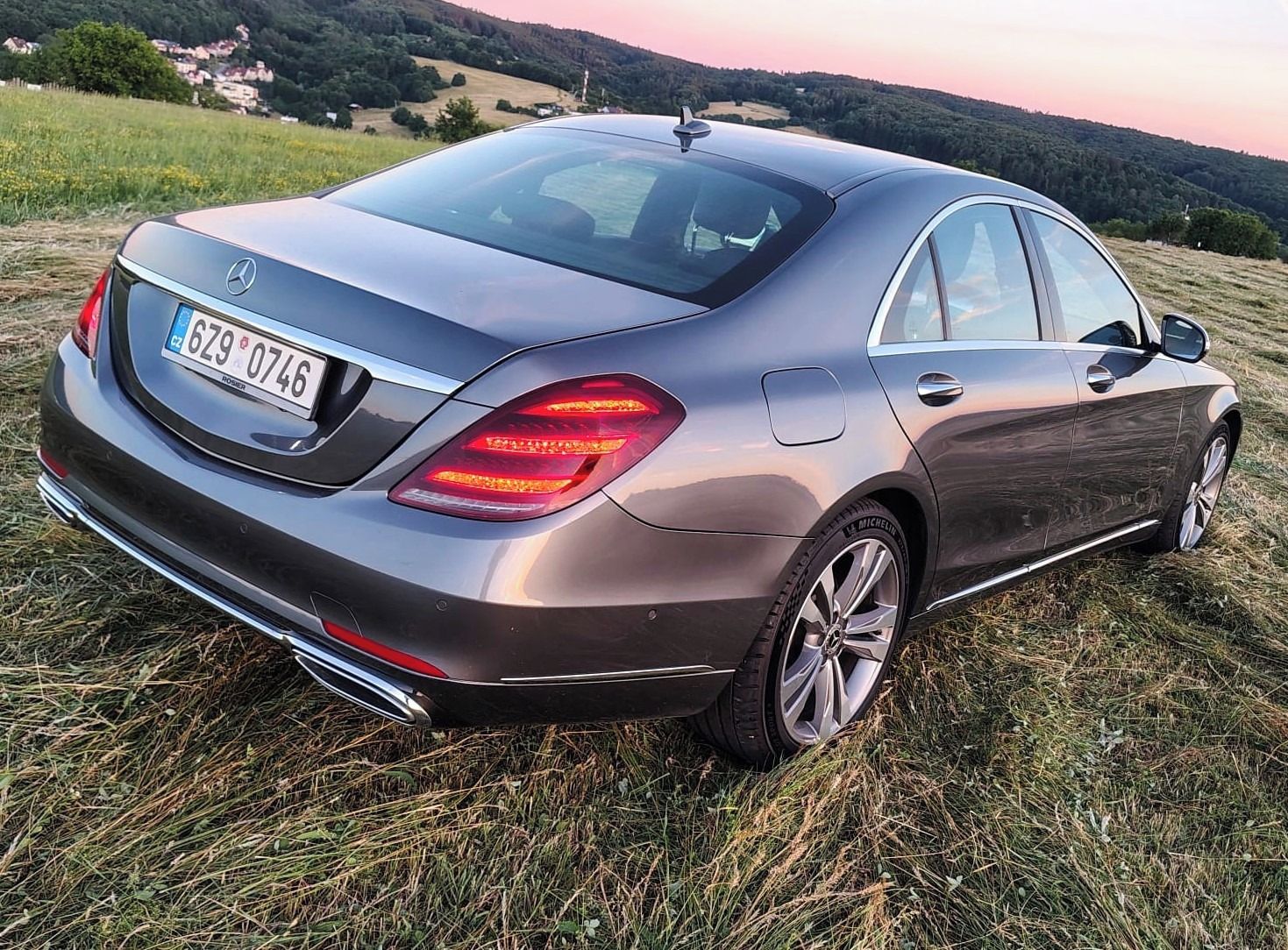 Mercedes-Benz Třídy S, S 400 - fotka 4