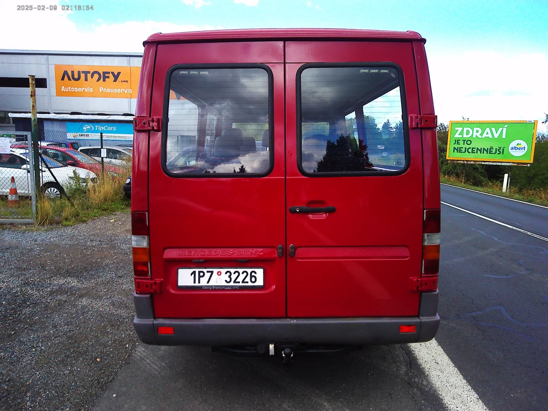 Mercedes-Benz Sprinter, 208D, 58 kW, 9 míst, nová STK - fotka 4