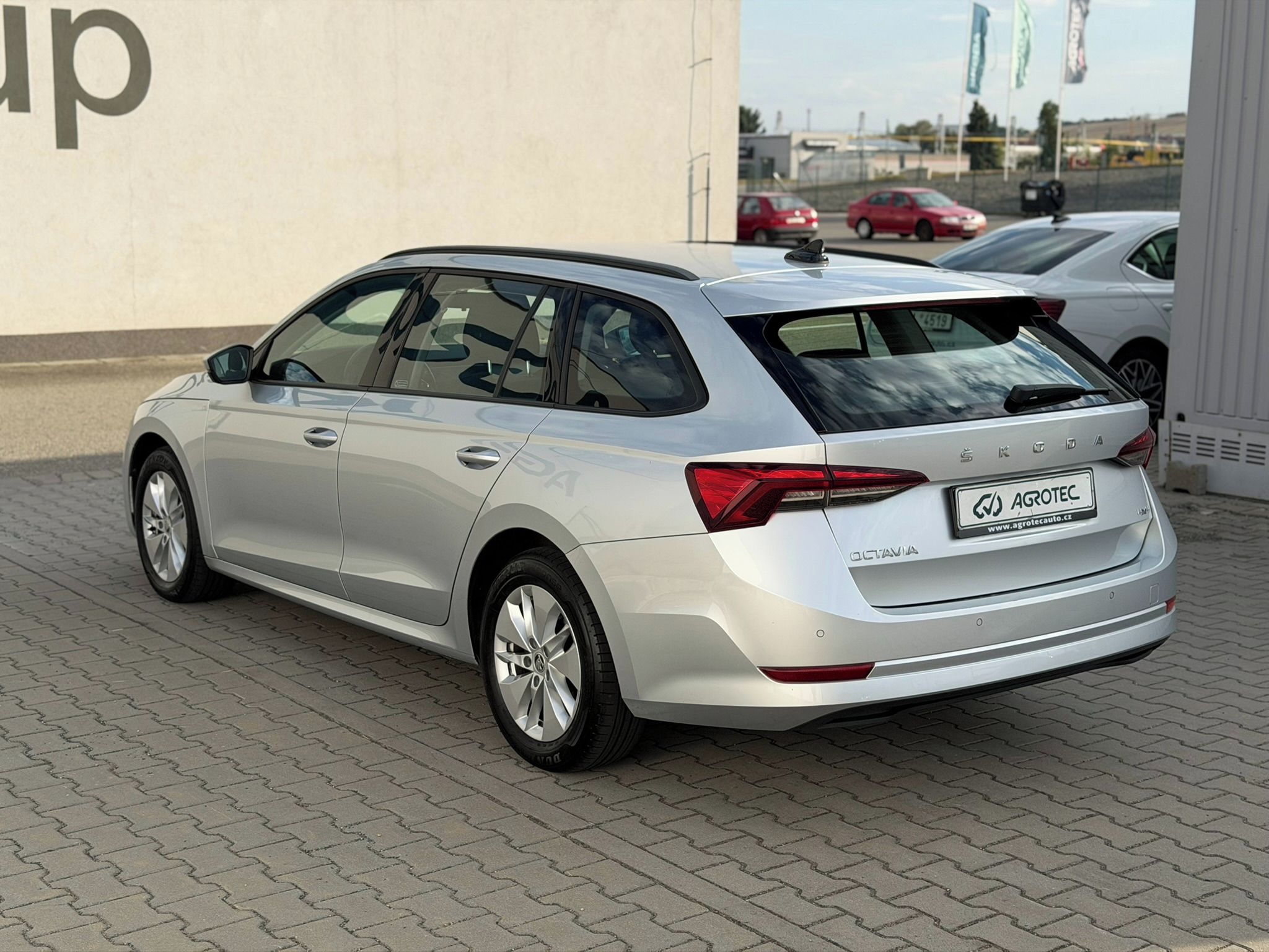 Škoda Octavia, 2.0 TDI 110kW Ambition 4x4 DSG - fotka 5