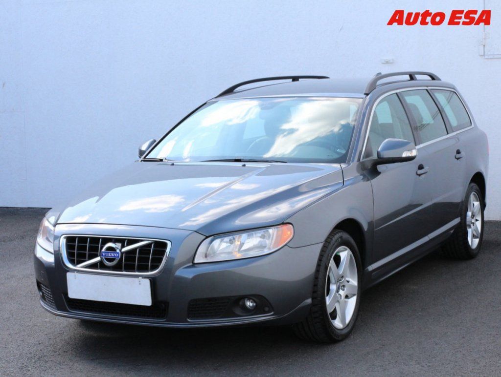 Volvo V70, 2.5,autoAC,temp - fotka 3