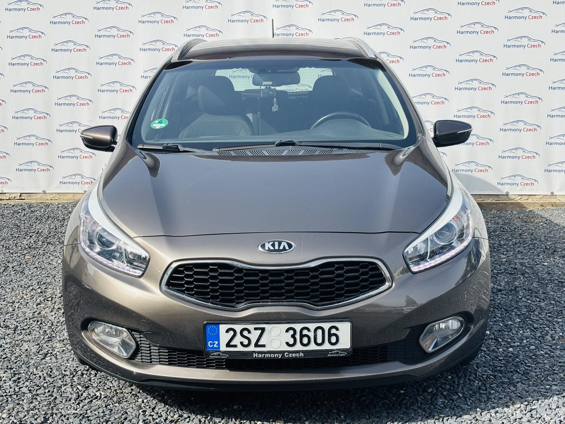 Kia Cee´d, 1.6 GDI, 99kW, ČR - fotka 2