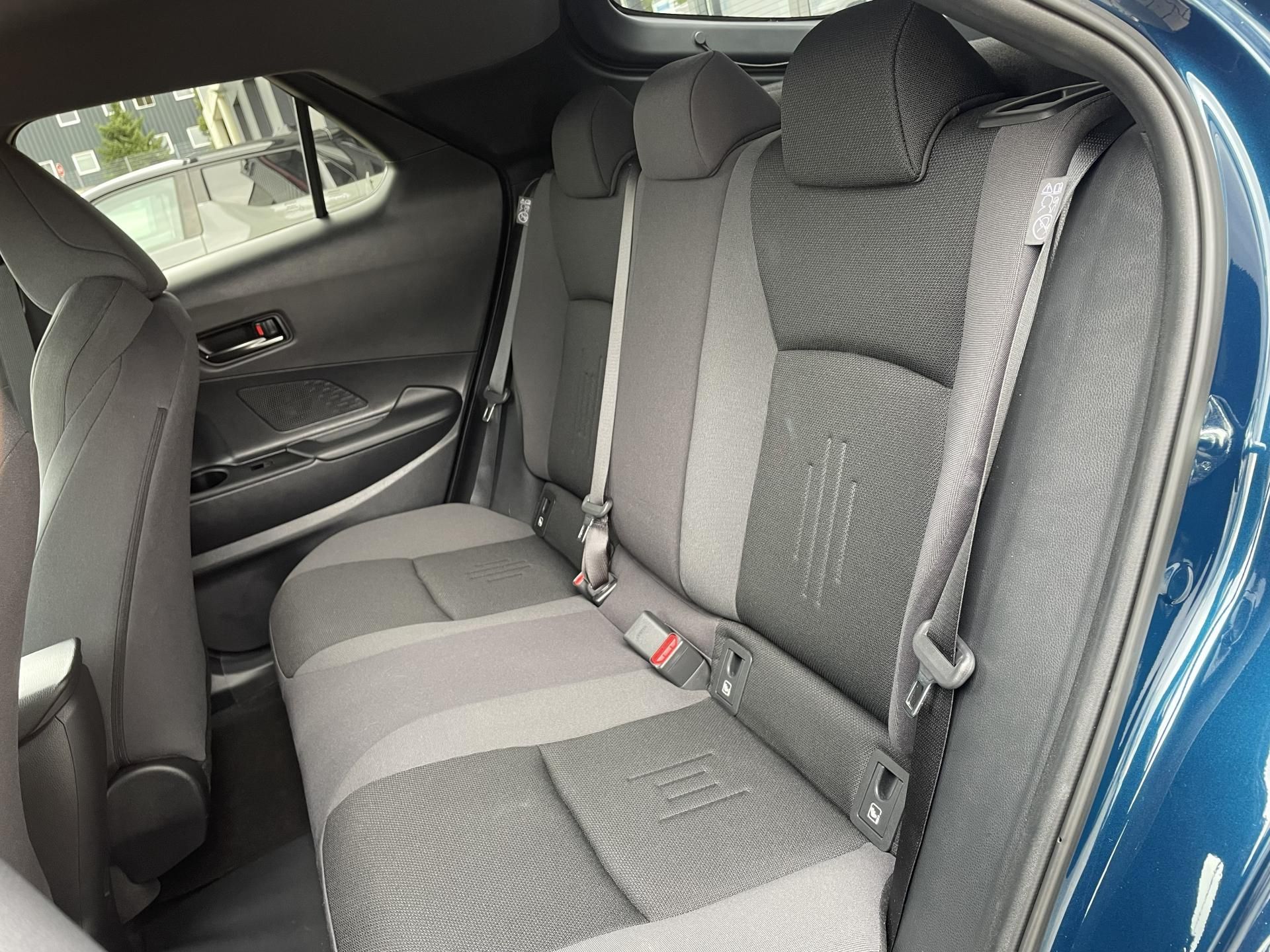 Toyota C-HR, STYLE 2.0 PHEV 164 kW - fotka 5
